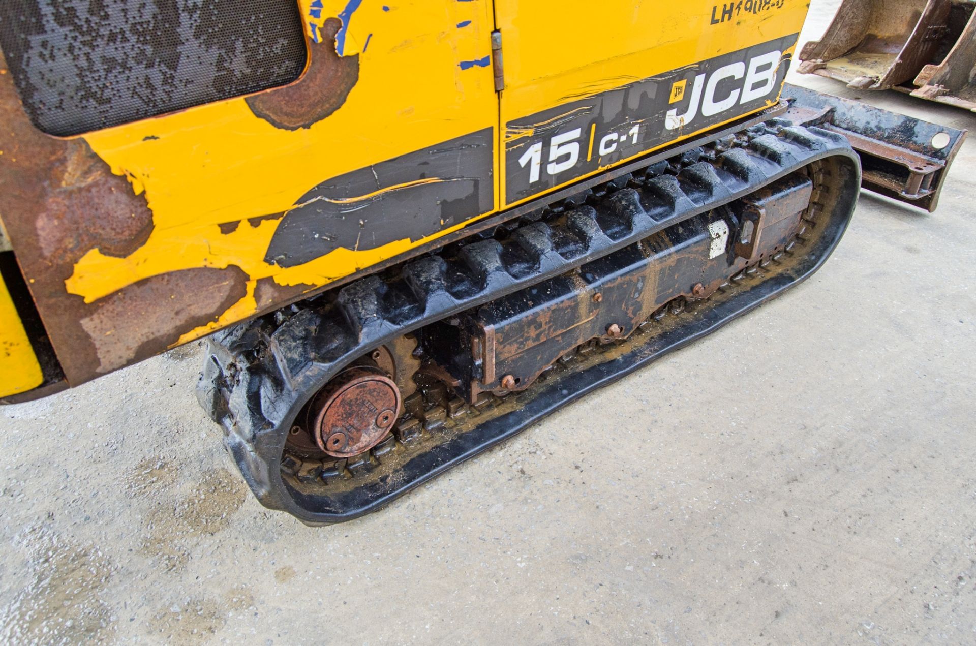 JCB 15C-1 1.5 tonne rubber tracked mini excavator Year: 2019 S/N: 2710395 Recorded Hours: 1300 - Bild 11 aus 24