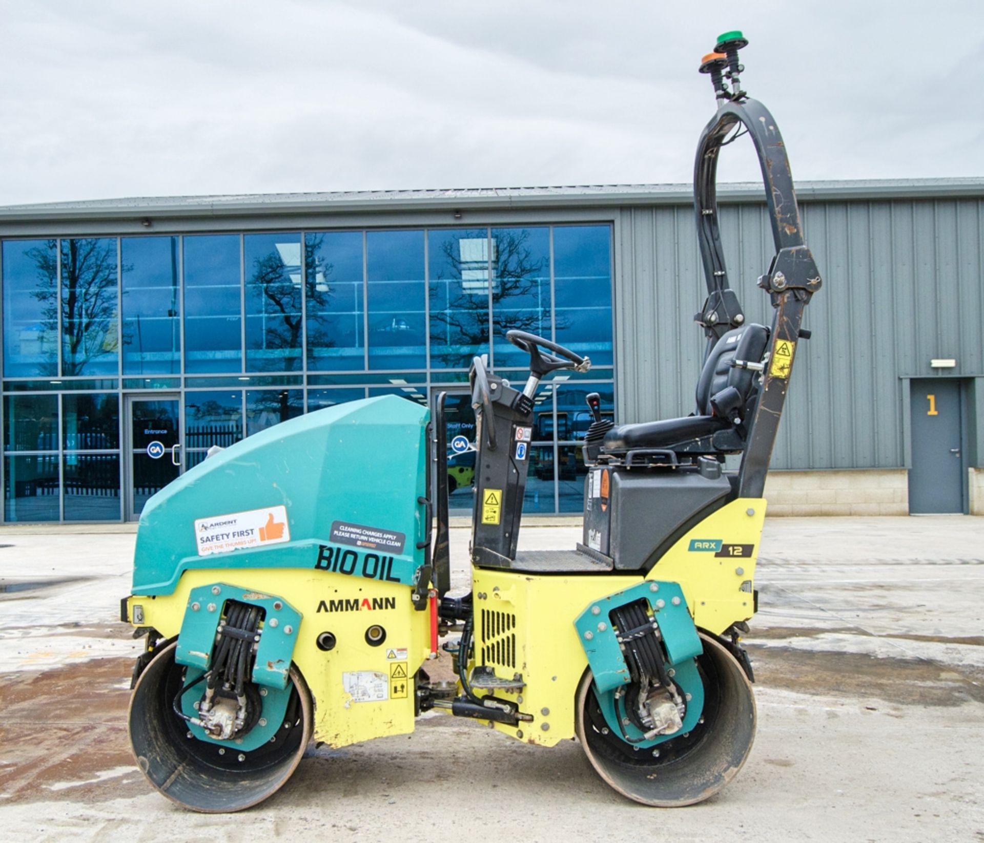 Ammann ARX12 double drum ride on roller Year: 2021 S/N: 3003619 Recorded Hours: 277 RTD080052 - Image 7 of 20