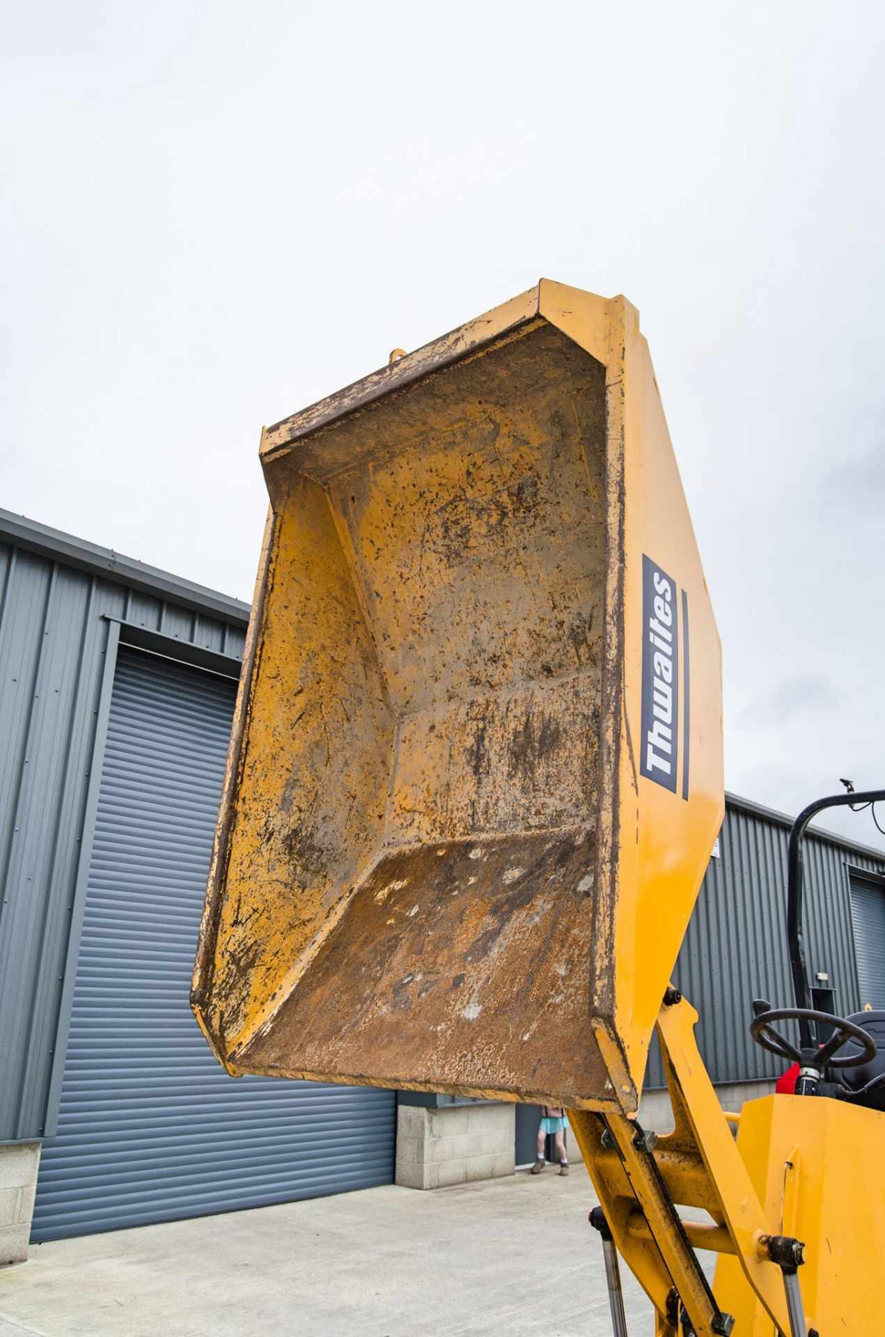 Thwaites 1 tonne hi-tip dumper Year: 2021 S/N: 2101F4144 Recorded Hours: 327 2104TWT905 - Image 10 of 23