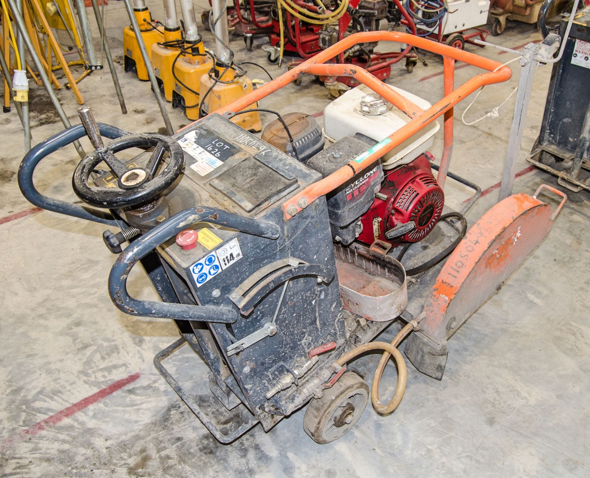 Altrad Belle Ranger 450 petrol driven road saw ** Parts missing ** 11050496 - Image 2 of 3