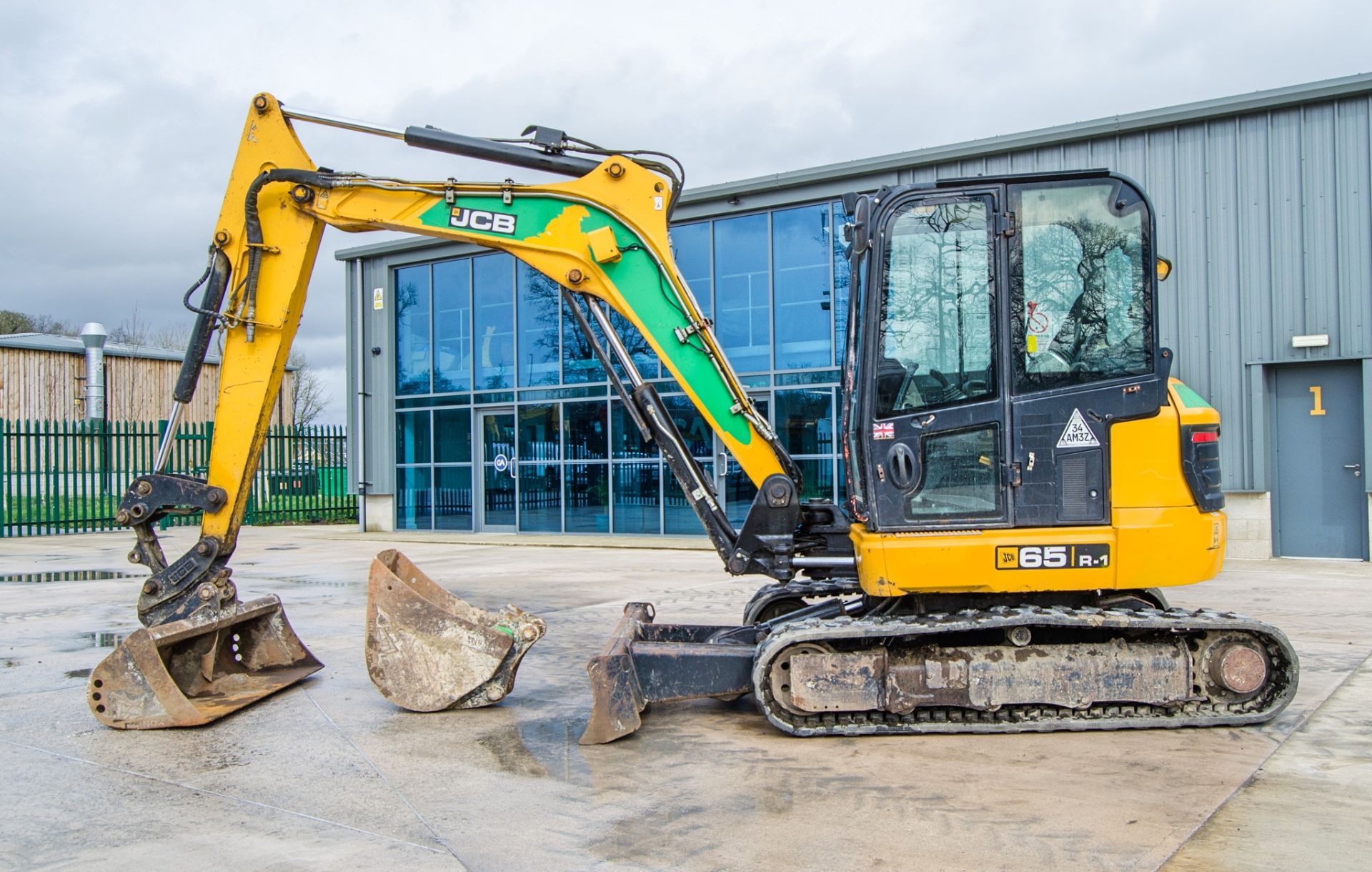 JCB 65 R-1 6.5 tonne rubber tracked excavator Year: 2015 S/N: 1914102 Recorded Hours: 161 (Clock - Image 8 of 26