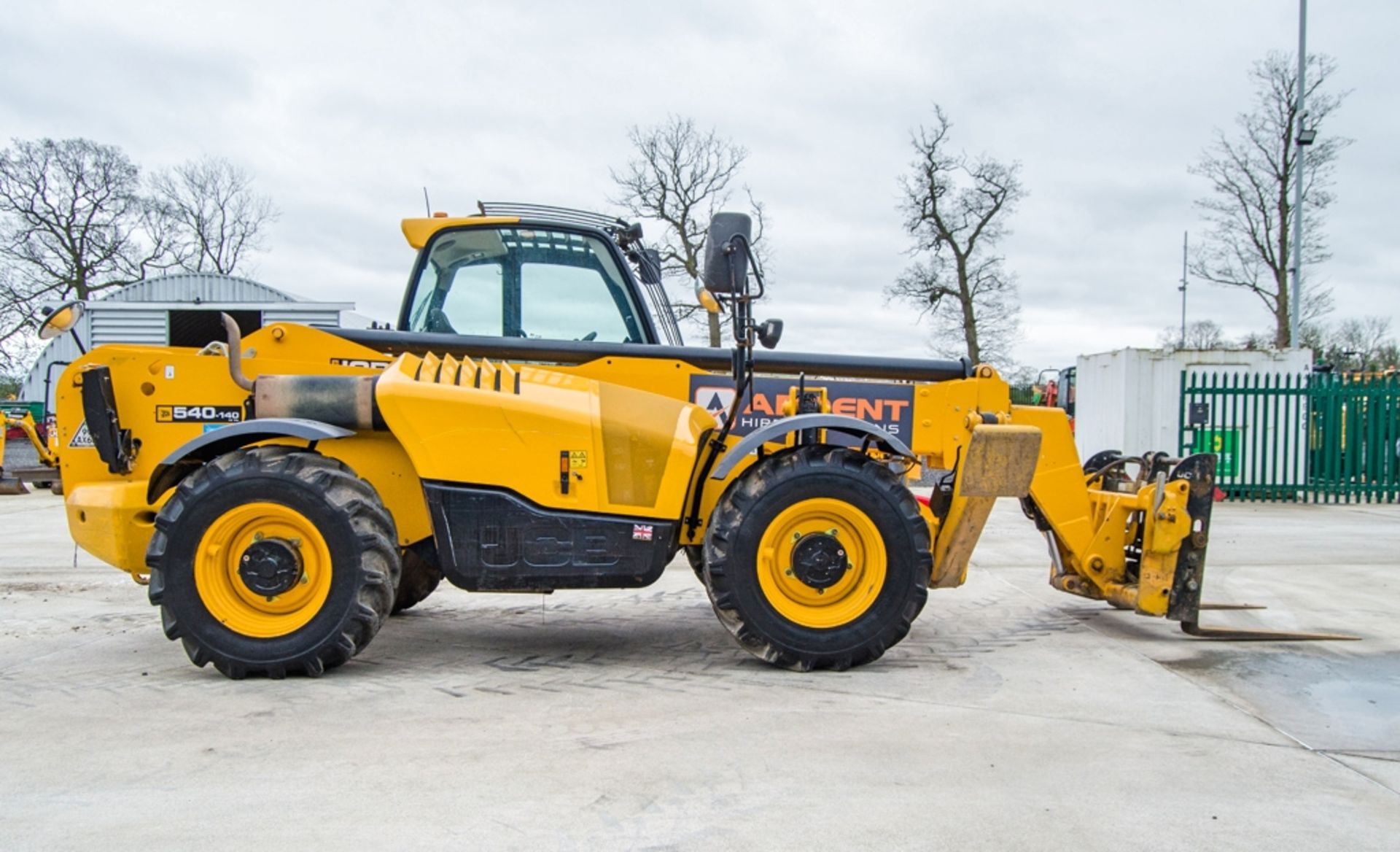 JCB 540-140 Hi-Viz T4 IV 14 metre telescopic handler Year: 2019 S/N: 2792099 Recorded Hours: 6030 - Bild 7 aus 26