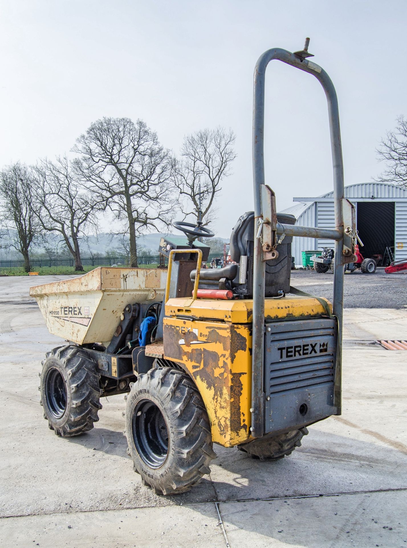 Terex HD1000 1 tonne hi-tip dumper Year: 2004 S/N: E407HM307 Recorded Hours: 3386 - Image 4 of 23