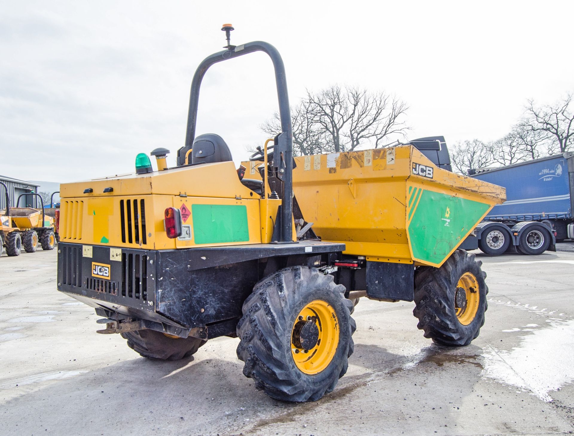 JCB 6 tonne straight skip dumper Year: 2016 S/N: EGGRK0309 Recorded Hours: 1383 A727185 - Image 3 of 23