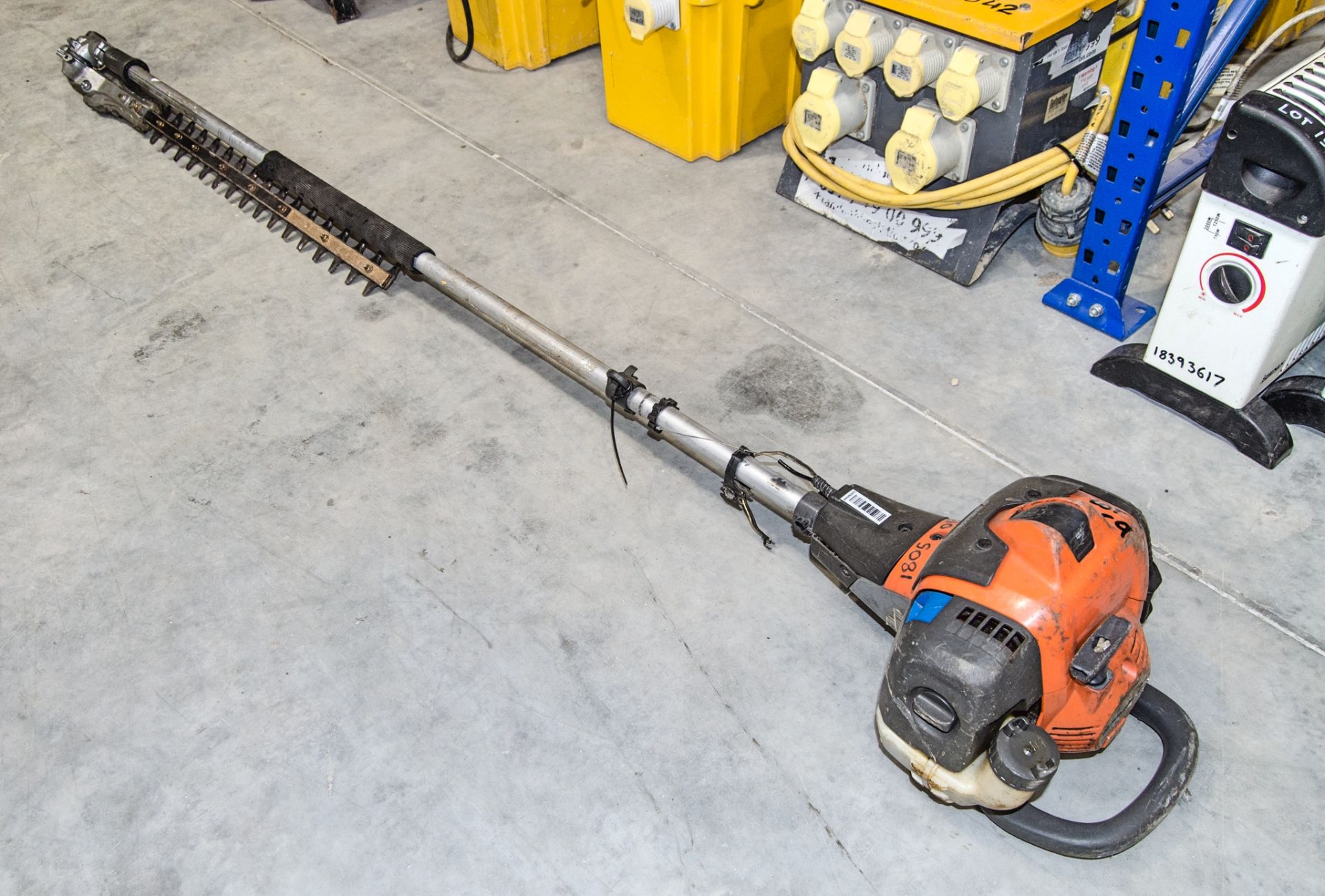 Husqvarna 325HE1 petrol driven hedge trimmer 18050137