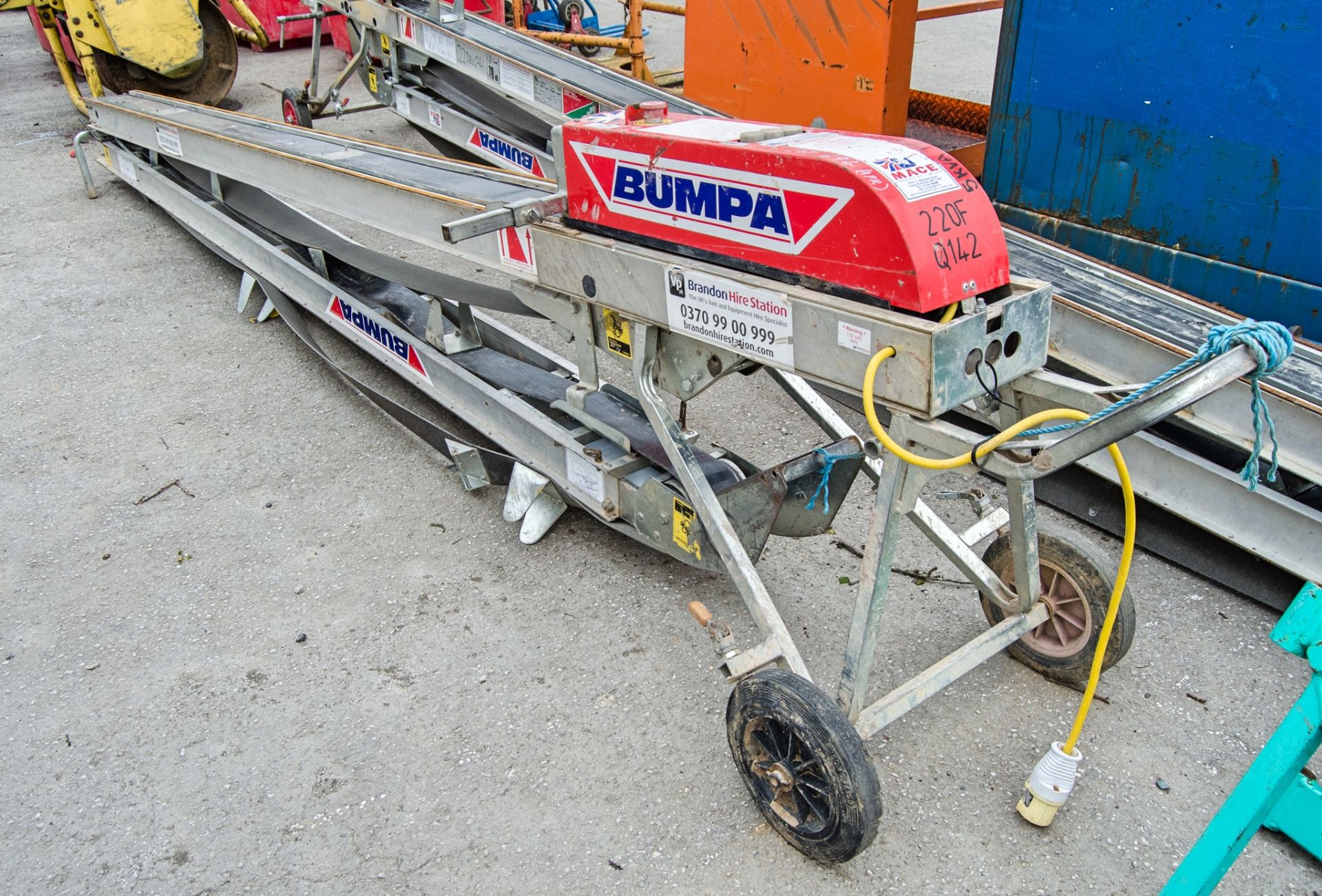 Mace Bumpa 110v brick hoist 220FQ1432