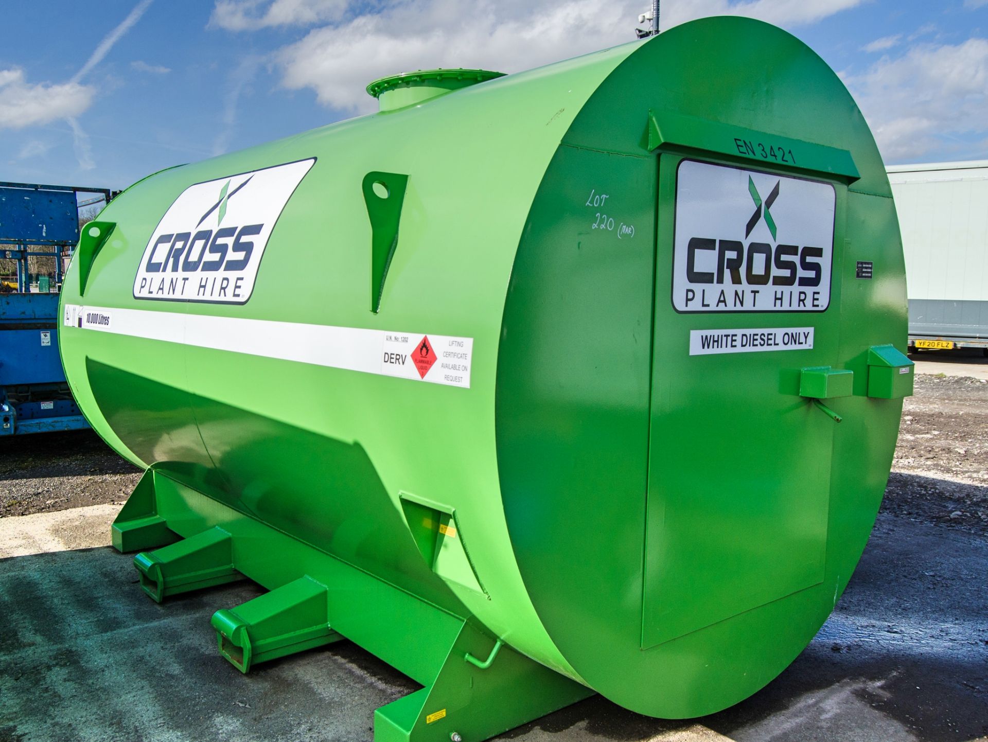 Cross Plant 10,000 litre bunded steel fuel bowser c/w petrol driven pump, delivery meter, hose and - Bild 2 aus 5