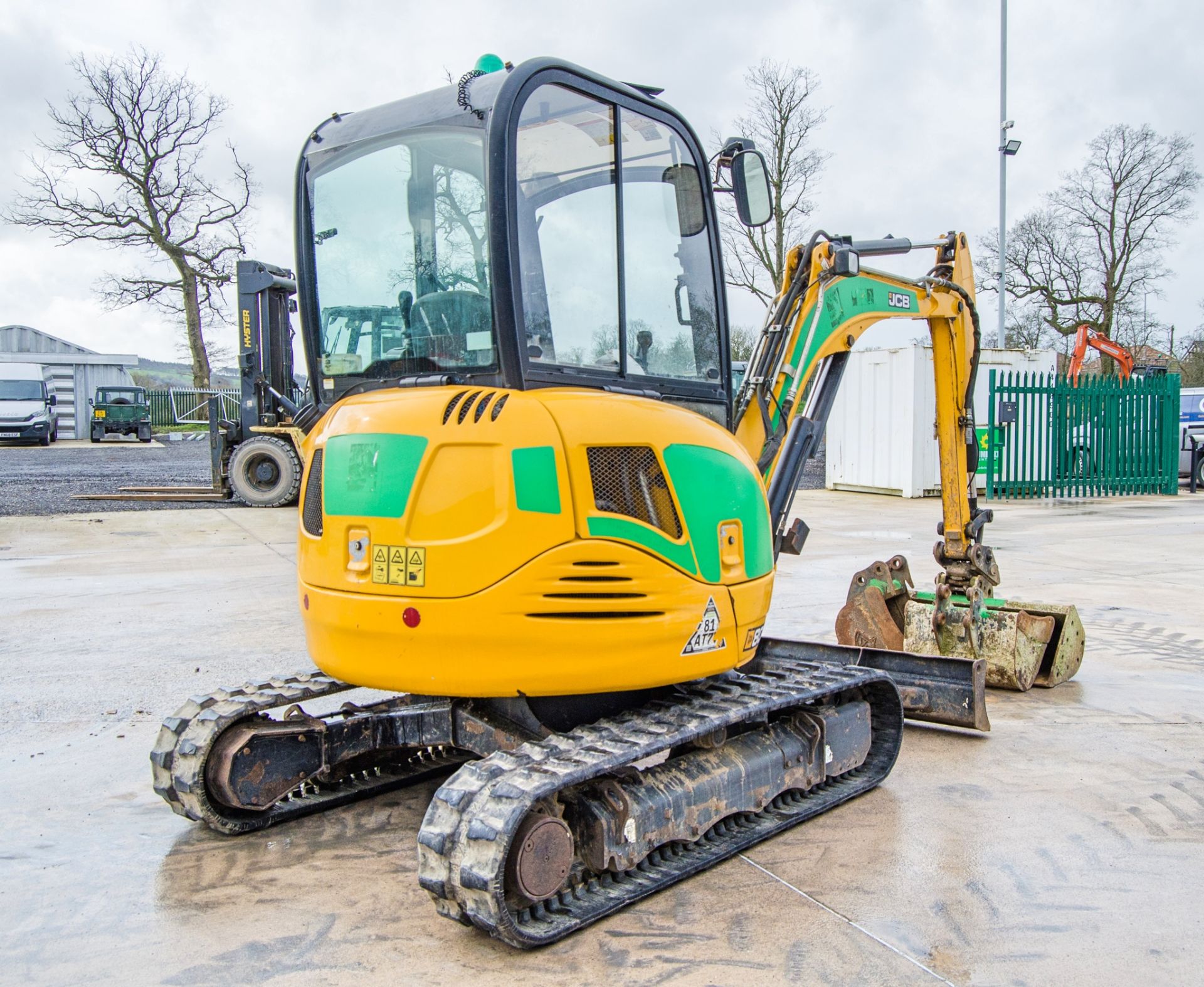 JCB 8030 ZTS 3 tonne rubber tracked excavator Year: 2018 S/N: 2432920 Recorded Hours: 2328 blade, - Image 3 of 24