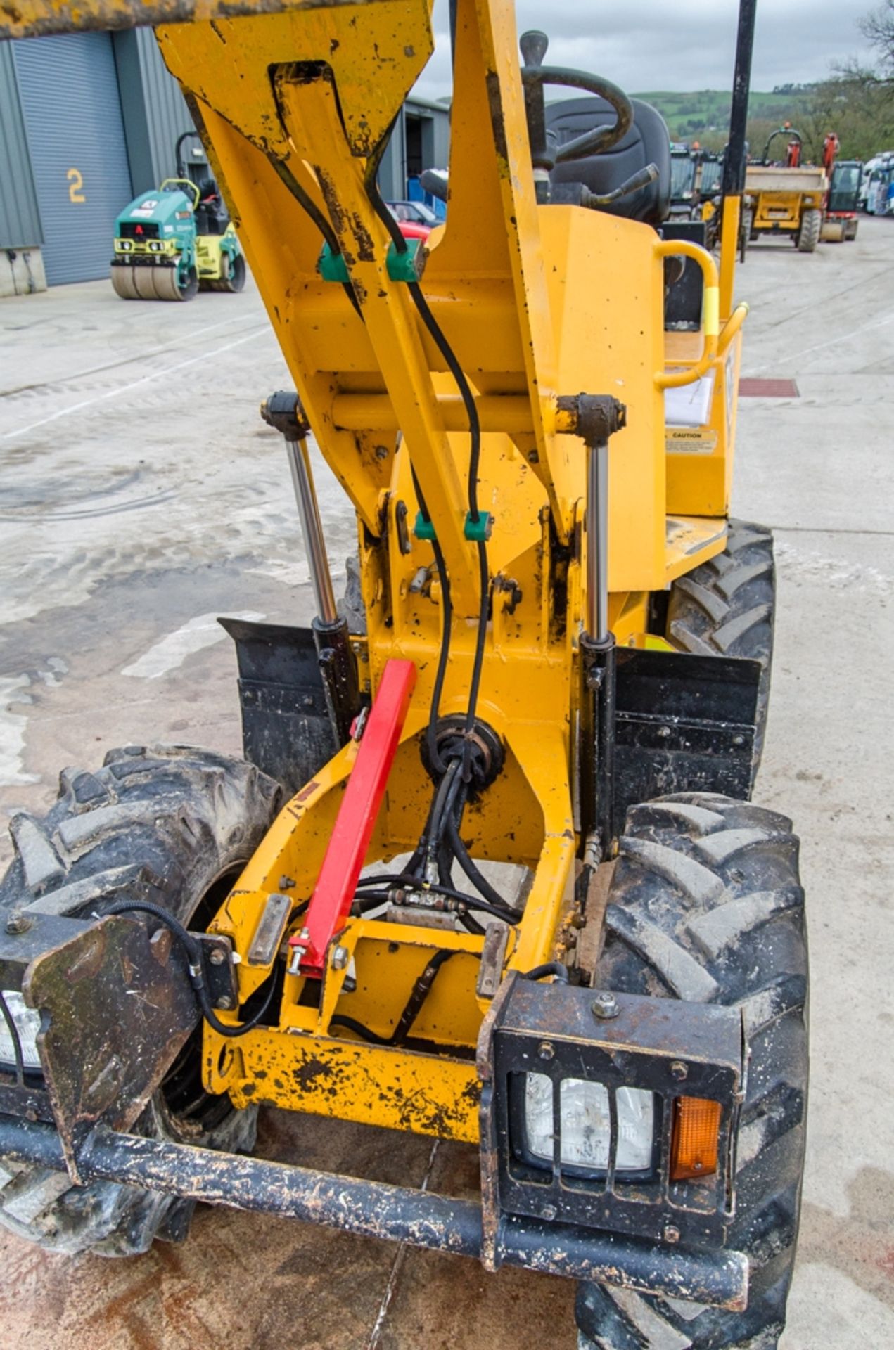 Thwaites 1 tonne hi-tip dumper Year: 2018 S/N: 817E1343 Recorded Hours: 1238 01DU0026 - Image 12 of 23