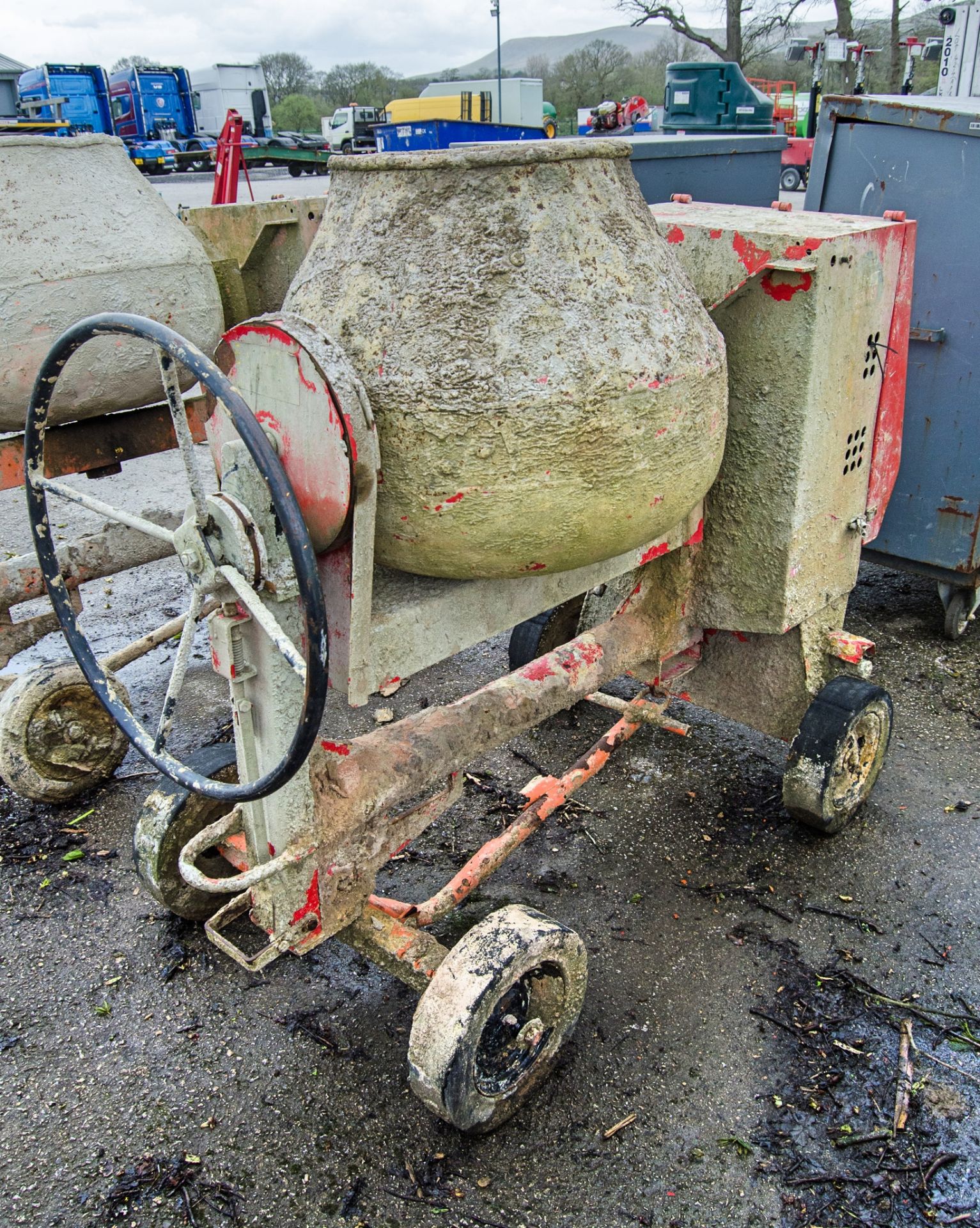 Belle Premier 100XT diesel driven electric start site mixer BEL0293F ** Pull cord assembly loose ** - Image 2 of 3