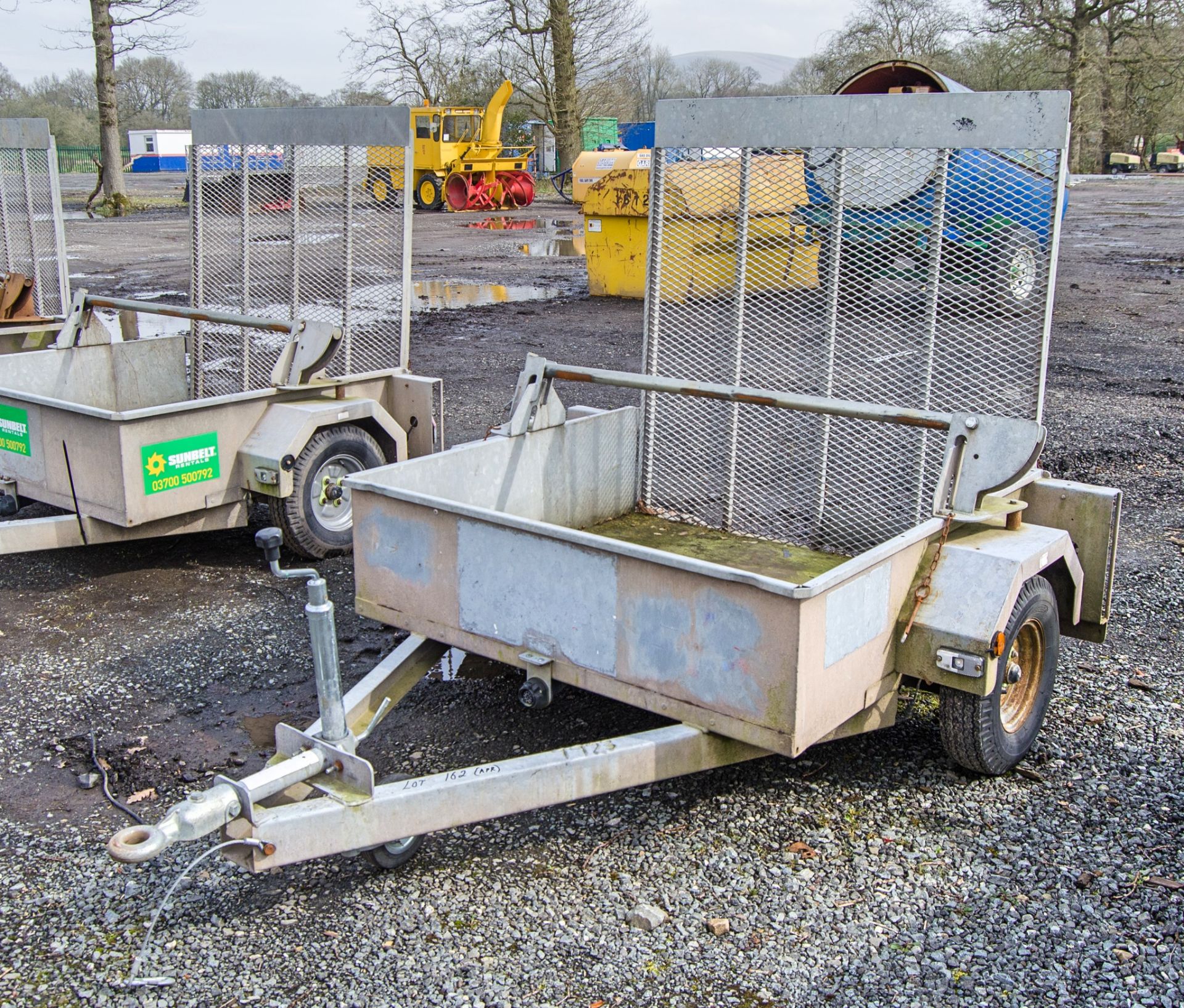 Hazlewood single axle traffic light trailer Bed size: 4ft 7 inch wide x 4ft long A786535