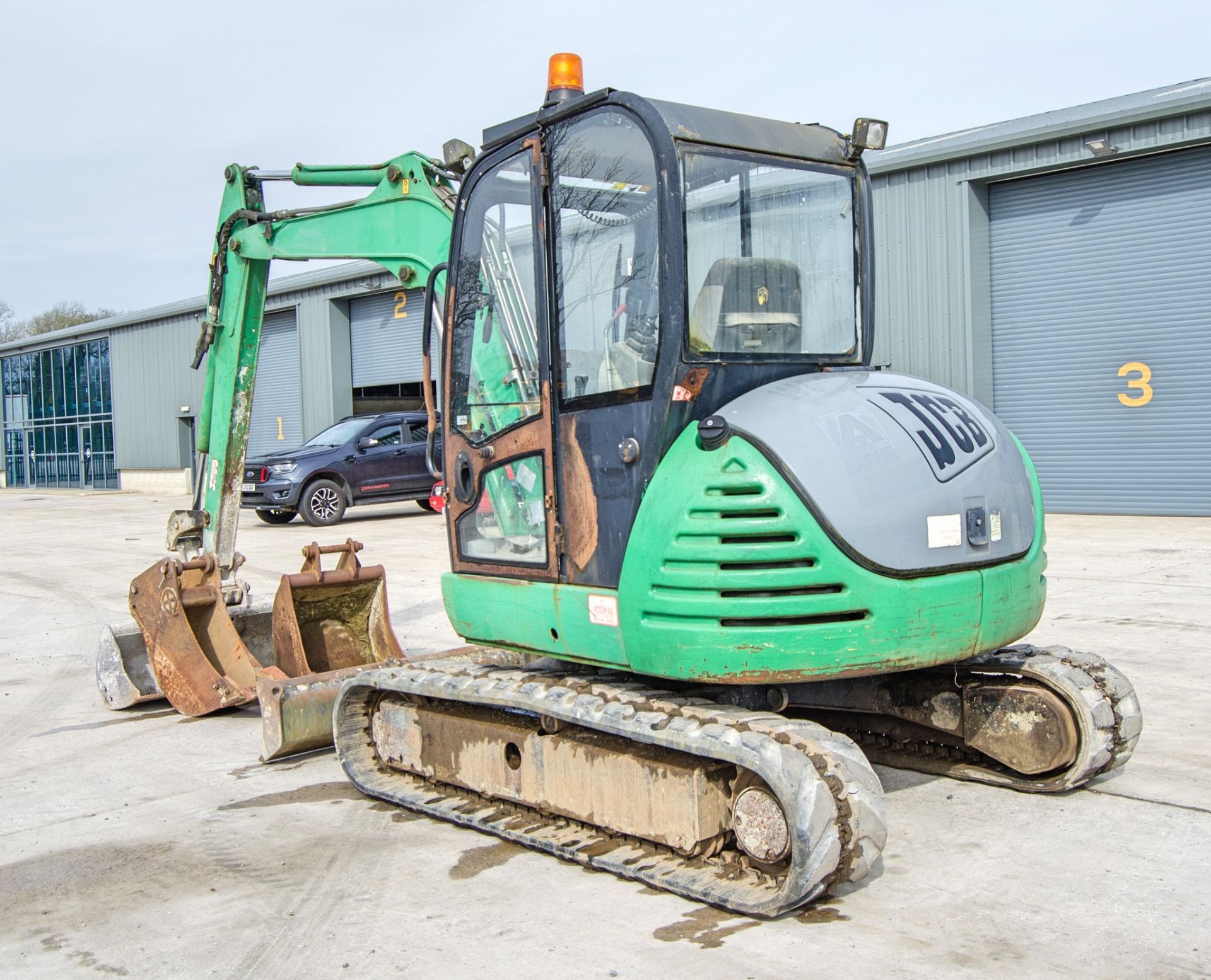 JCB 8052 5 tonne rubber tracked excavator Year: 2006 S/N: 1178225 Recorded Hours: 3203 blade, piped, - Image 4 of 24