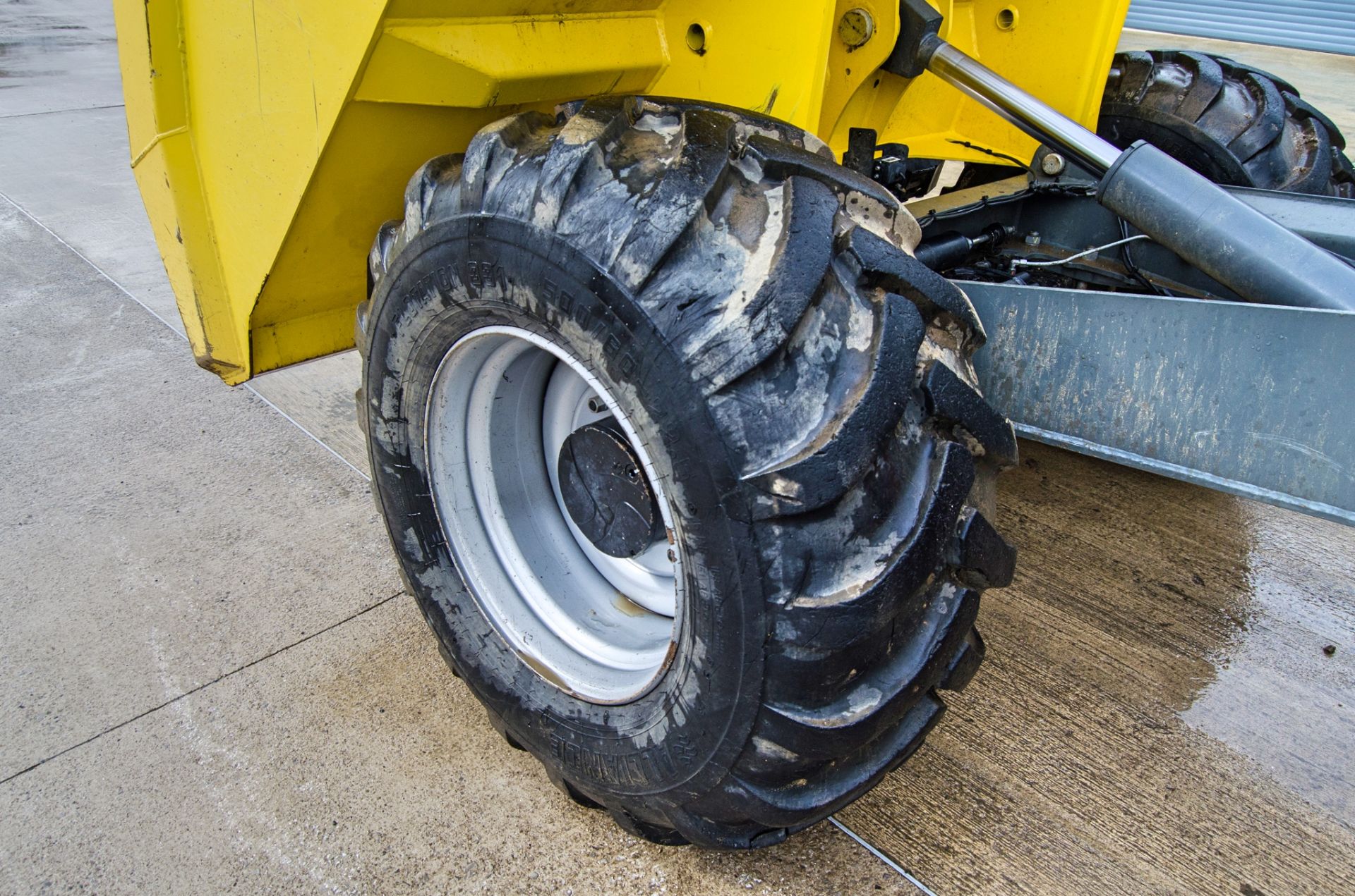 Wacker Neuson DW90 9 tonne straight skip cabbed dumper Year: 2022 S/N: K00000302 Recorded Hours: 502 - Image 12 of 22