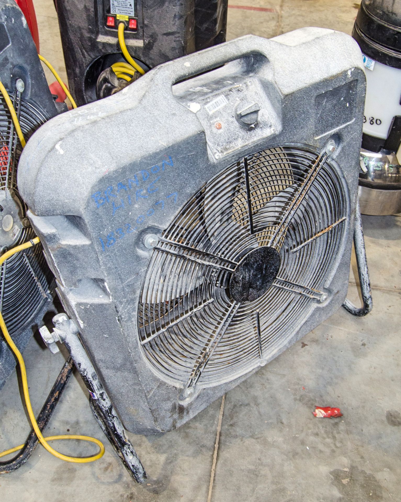 110v air circulation fan ** Plug cut off **