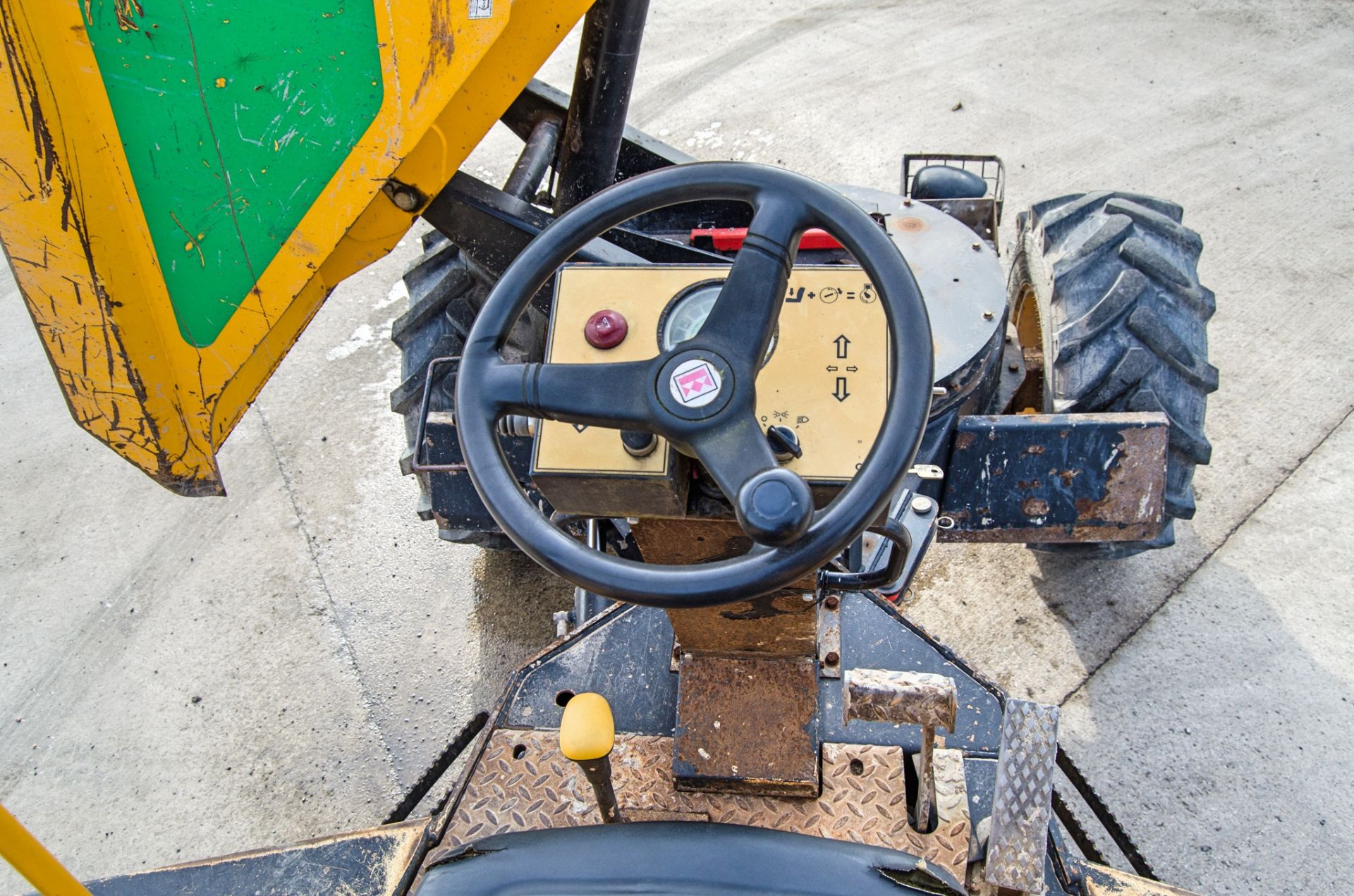 JCB 6 tonne swivel skip dumper Year: 2015 S/N: EFFRL8757 Recorded Hours: 2212 c/w V5C certificate - Image 18 of 23