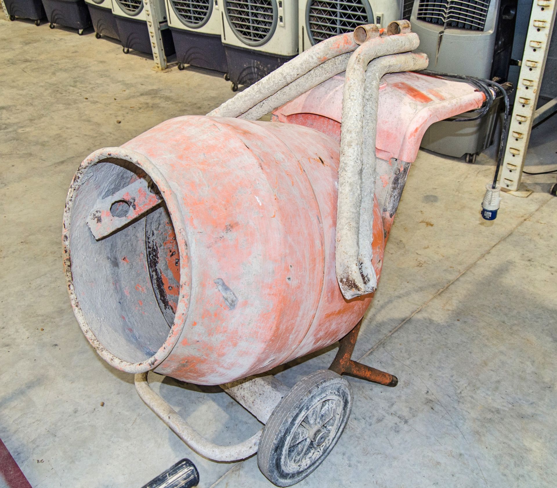 Belle Minimix 150 240v cement mixer c/w stand 10022359