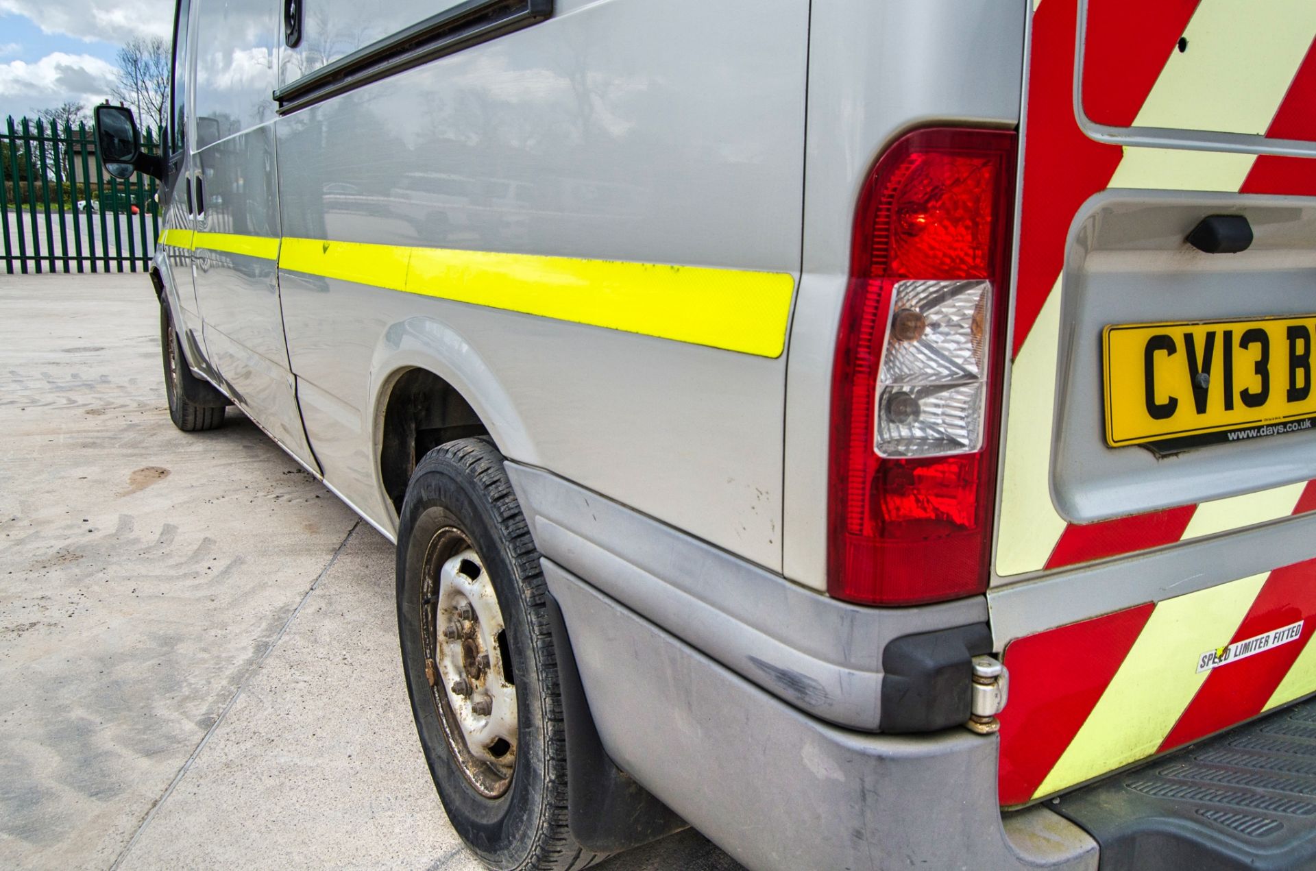 Ford Transit 125 T350 2198cc diesel RWD LWB 6 speed manual drain surveillance panel van Registration - Image 11 of 38