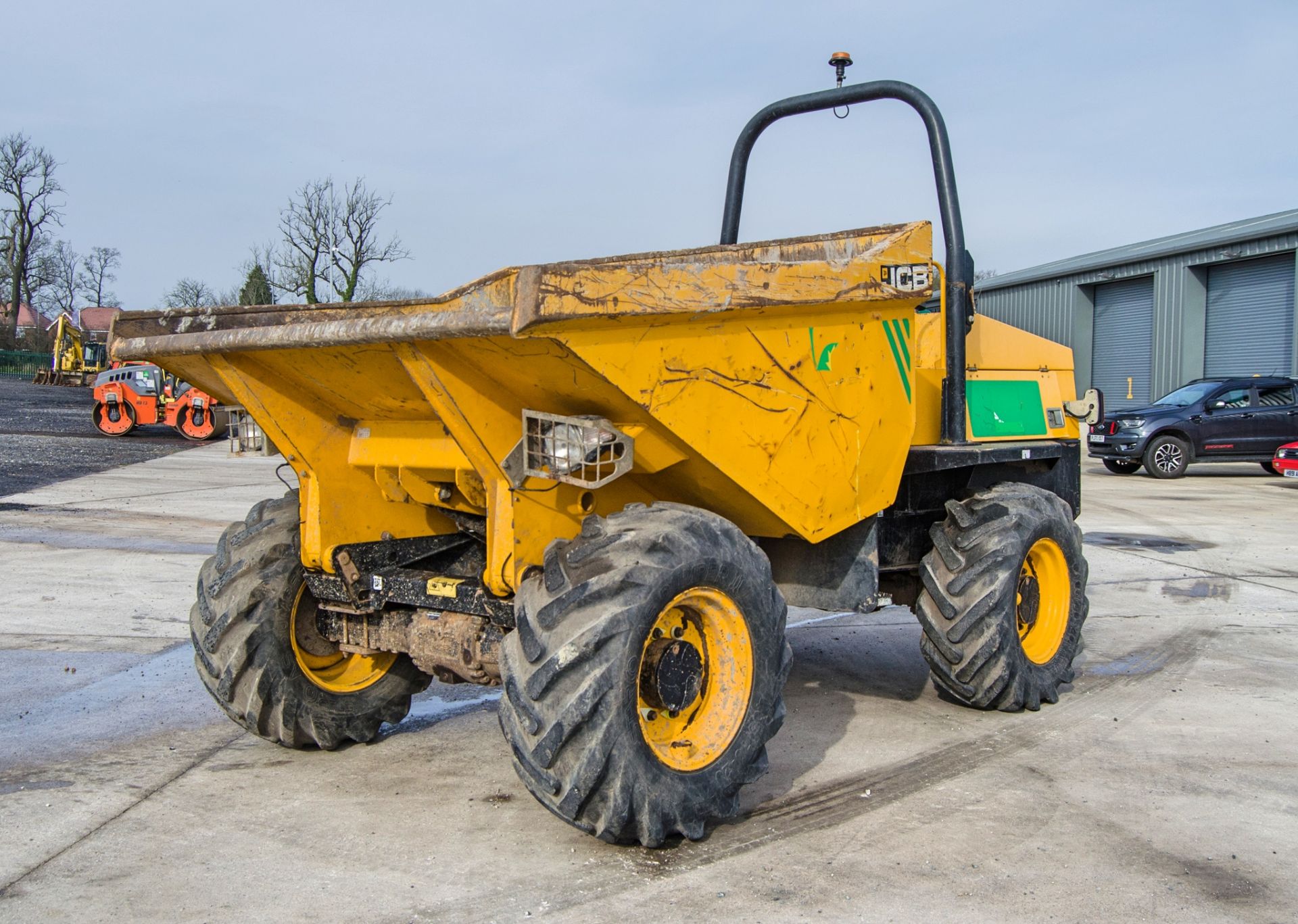 JCB 6 tonne straight skip dumper Year: 2016 S/N: EGGRK0309 Recorded Hours: 1383 A727185