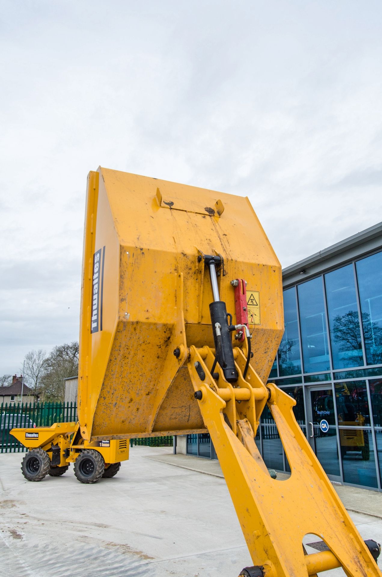 Thwaites 1 tonne hi-tip dumper Year: 2021 S/N: 2101F4300 Recorded Hours: 174 2107TWT906 - Image 12 of 23