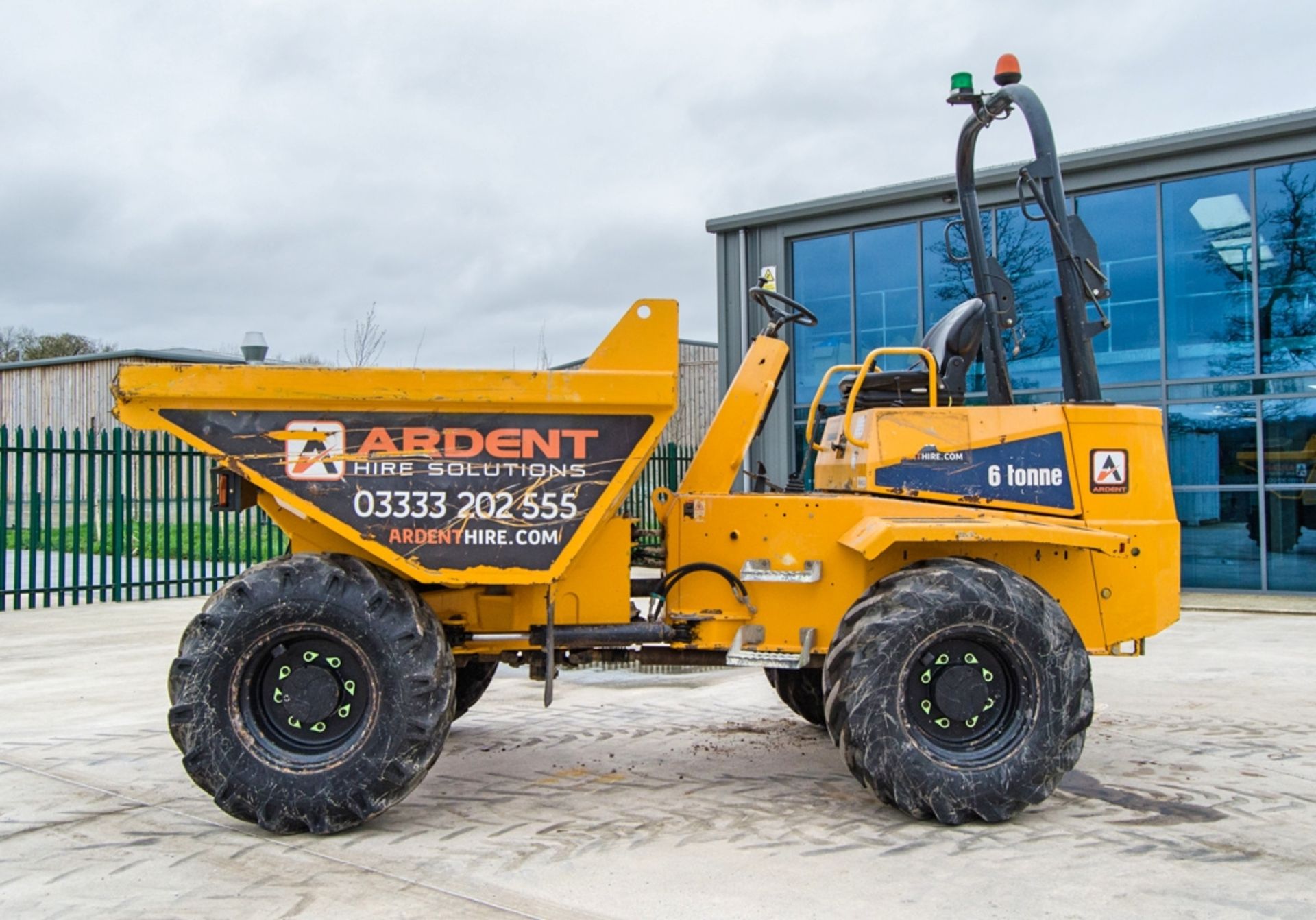 Thwaites 6 tonne straight skip dumper Year: 2017 S/N: 701D9924 Recorded Hours: 1214 06DU0032 - Image 7 of 23