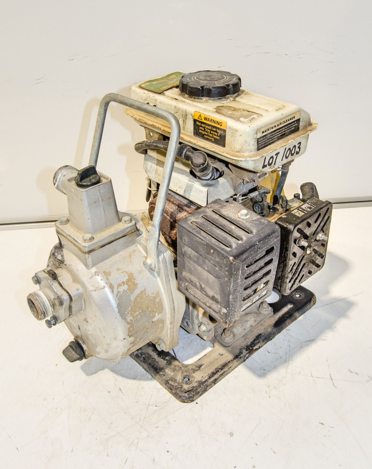 Petrol driven 1 inch water pump CW65453 - Image 2 of 2