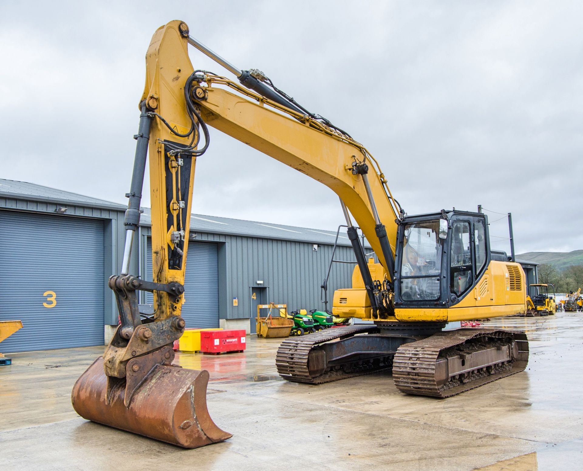 Liugong CLG922 22 tonne steel tracked excavator Year: 2018 S/N: E050361 Recorded Hours: 4805