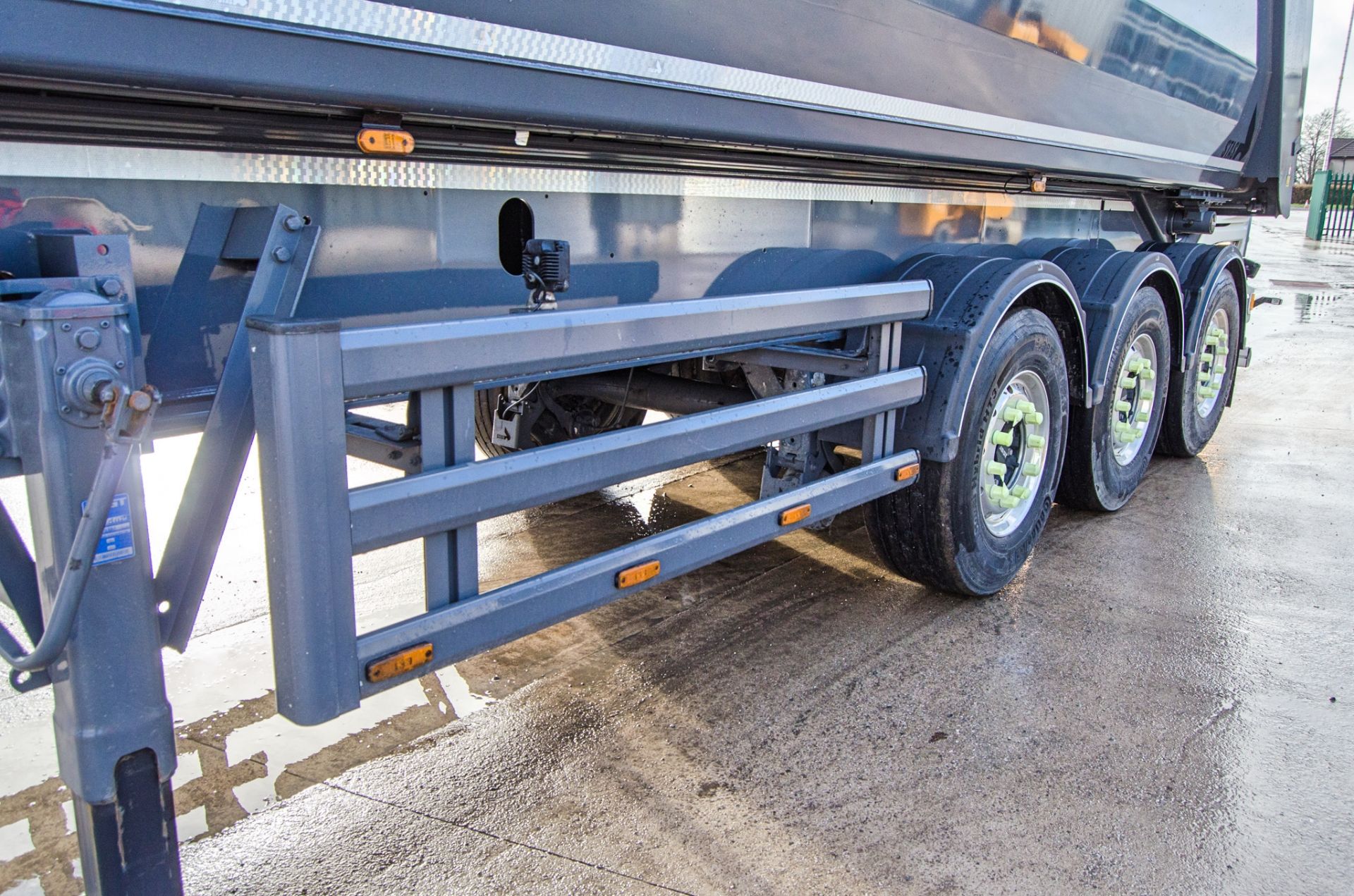 Stas 10.5 metre tri-axle aggregate tipping trailer Year: 2021 VIN: CXM0001552 Reg/Ident Mark: - Image 9 of 20