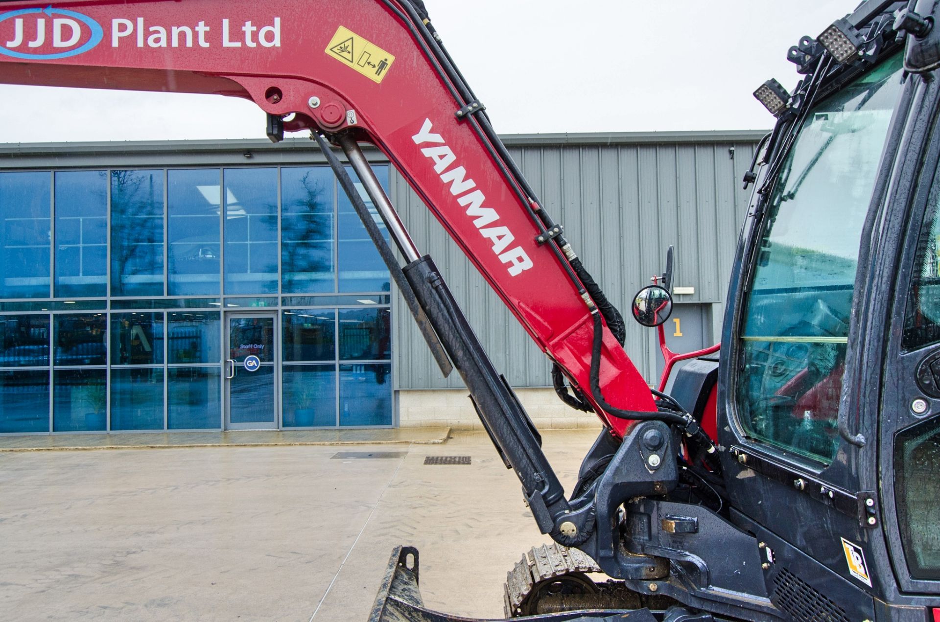 Yanmar VI0 82 VIPPS 2i 8 tonne steel tracked excavator Year: 2022 S/N: J00962 Recorded Hours: 929 - Image 17 of 27