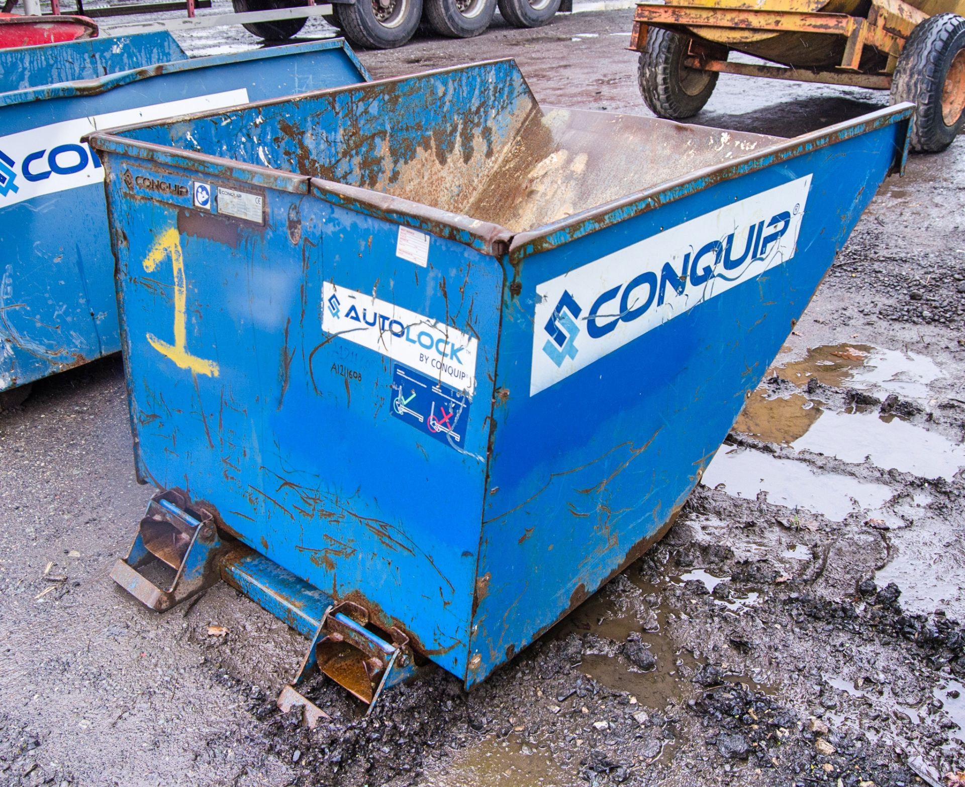 Conquip steel tipping skip A1211608 - Image 2 of 2