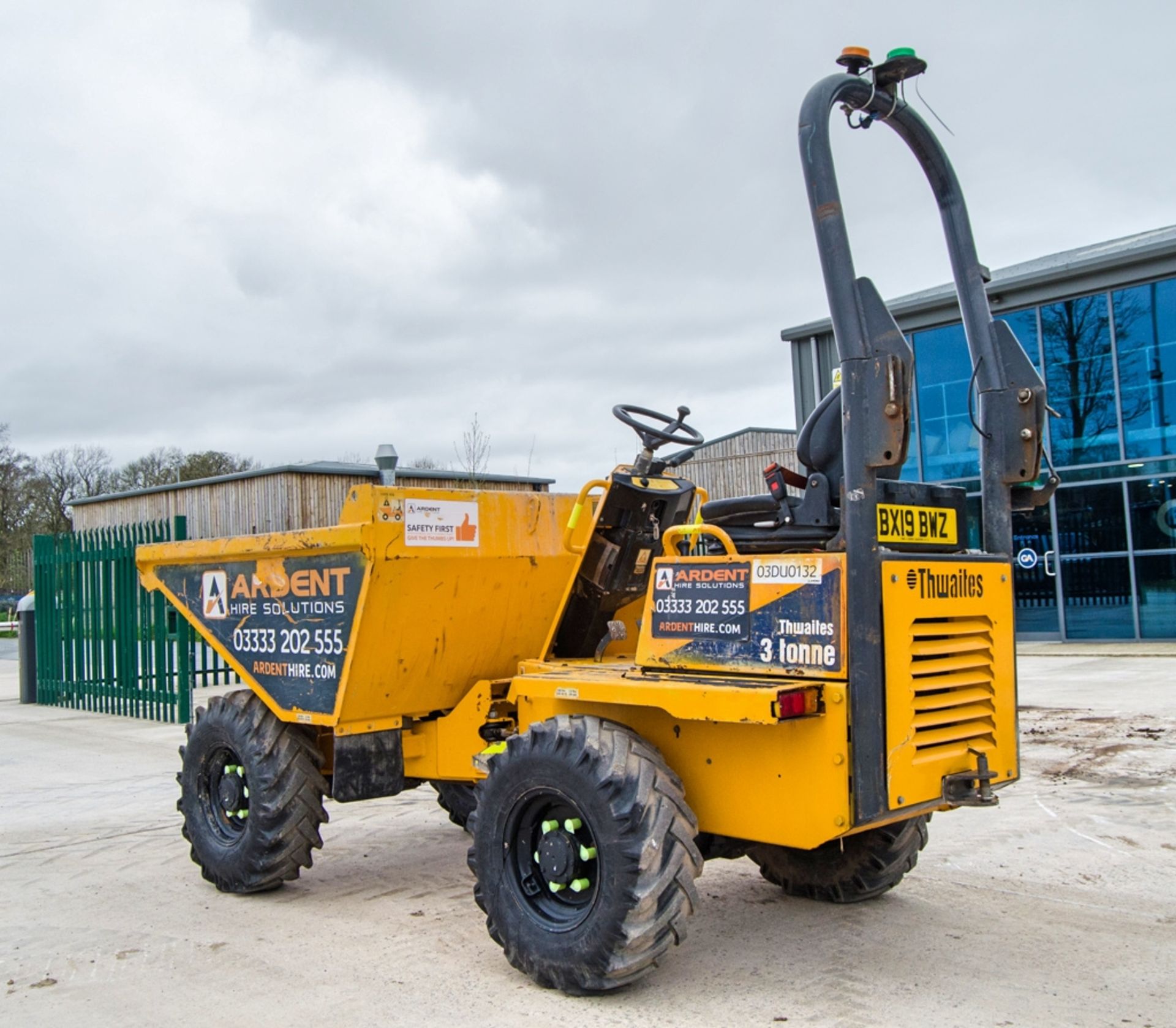 Thwaites 3 tonne straight skip dumper Year: 2019 S/N: 915E5292 Recorded Hours: 27 (Clock faulty) - Image 4 of 22