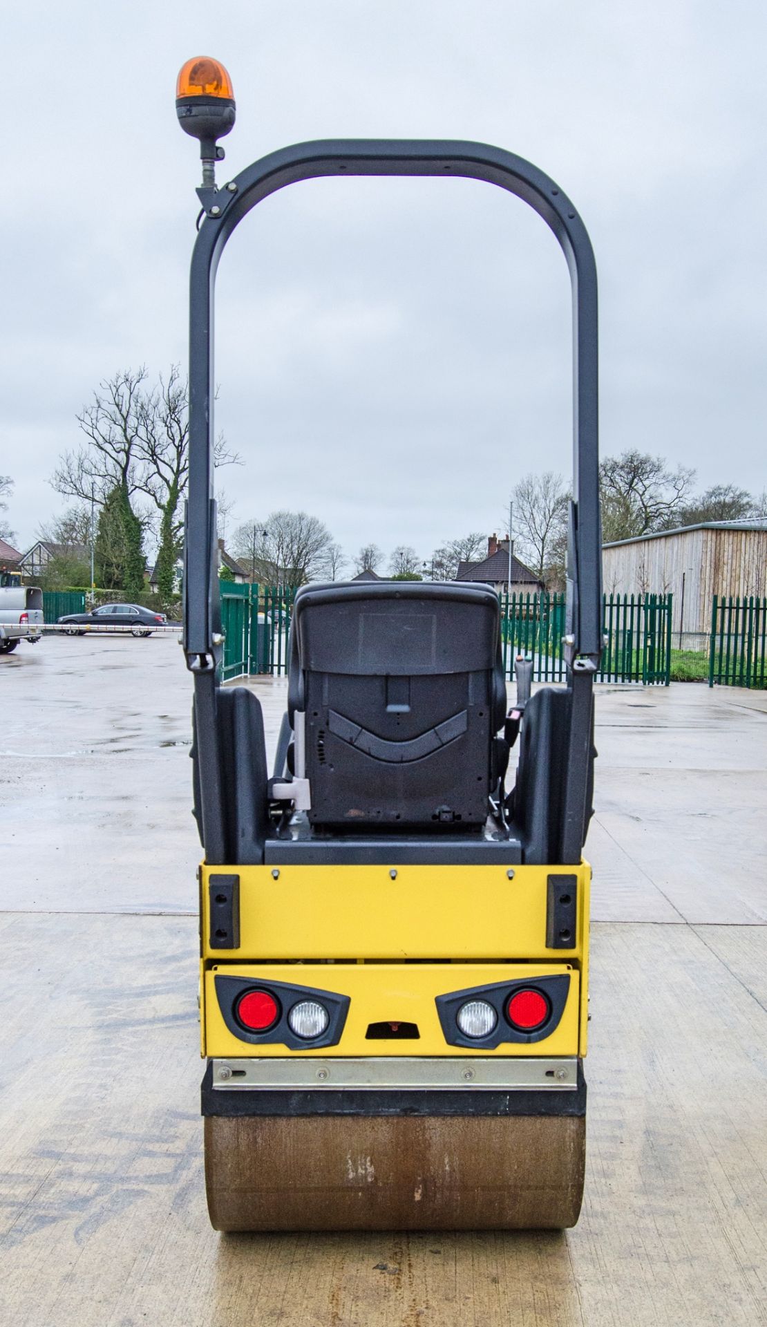 Bomag BW80 AD-5 double drum ride on roller Year: 2018 S/N: 2091011 Recorded Hours: 439 - Image 6 of 21