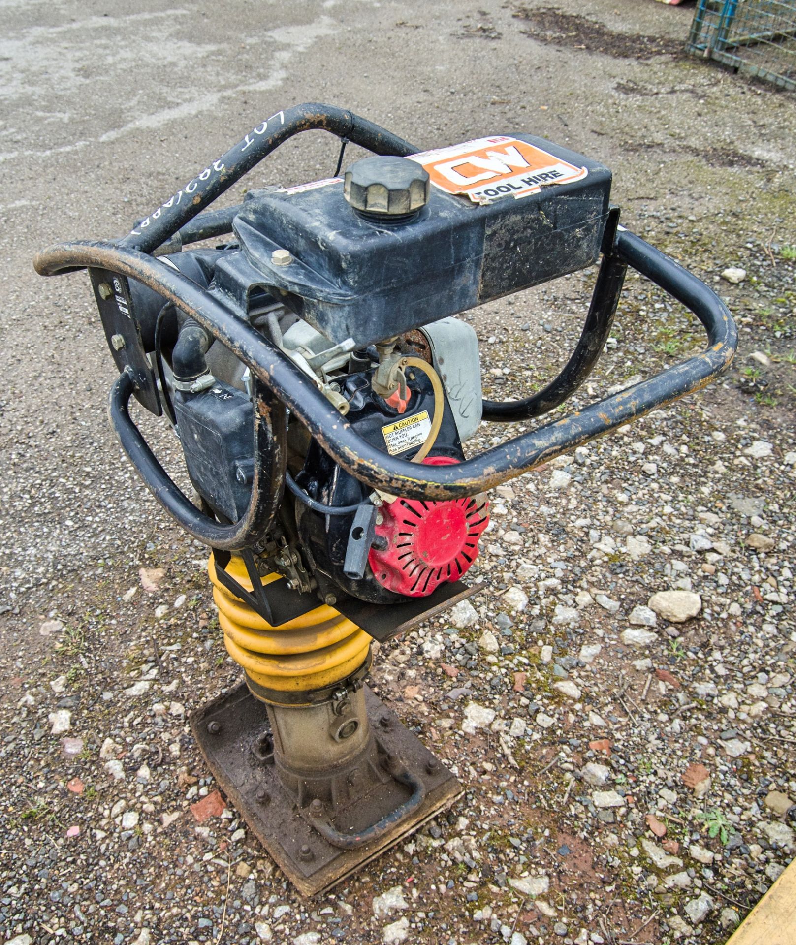 Petrol driven trench compactor 27954 - Image 2 of 2
