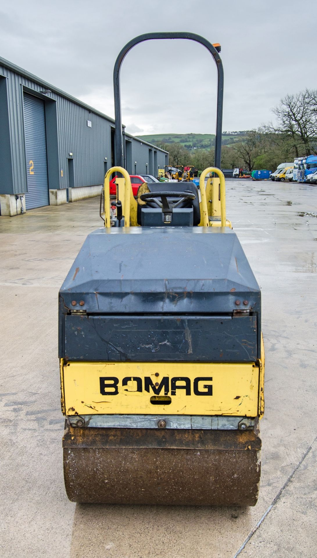 Bomag BW80 AD-2 double drum ride on roller Year: 2009 S/N: 101460425494 Recorded Hours: 1748 1348 - Image 5 of 19