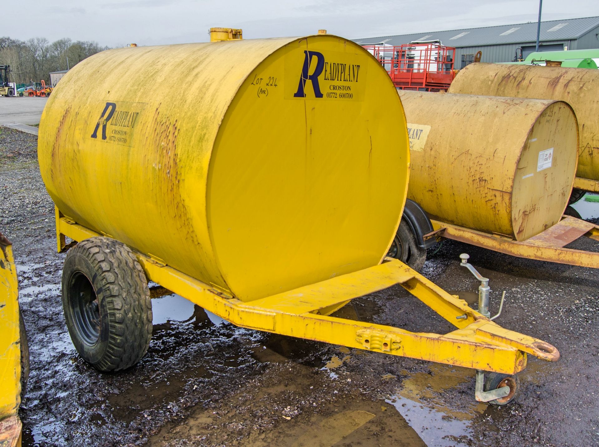 Single axle site tow mobile bunded fuel bowser c/w manual pump, delivery hose & nozzle P3615 ** No - Image 2 of 5