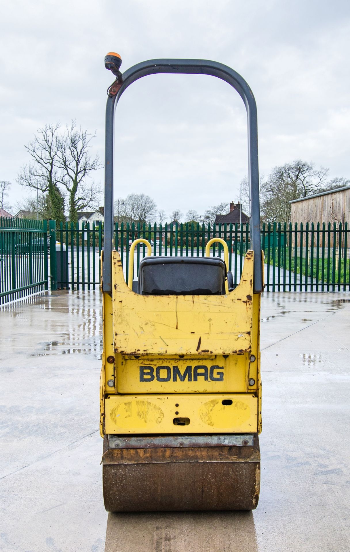 Bomag BW80 AD-2 double drum ride on roller Year: 2009 S/N: 101460425494 Recorded Hours: 1748 1348 - Image 6 of 19