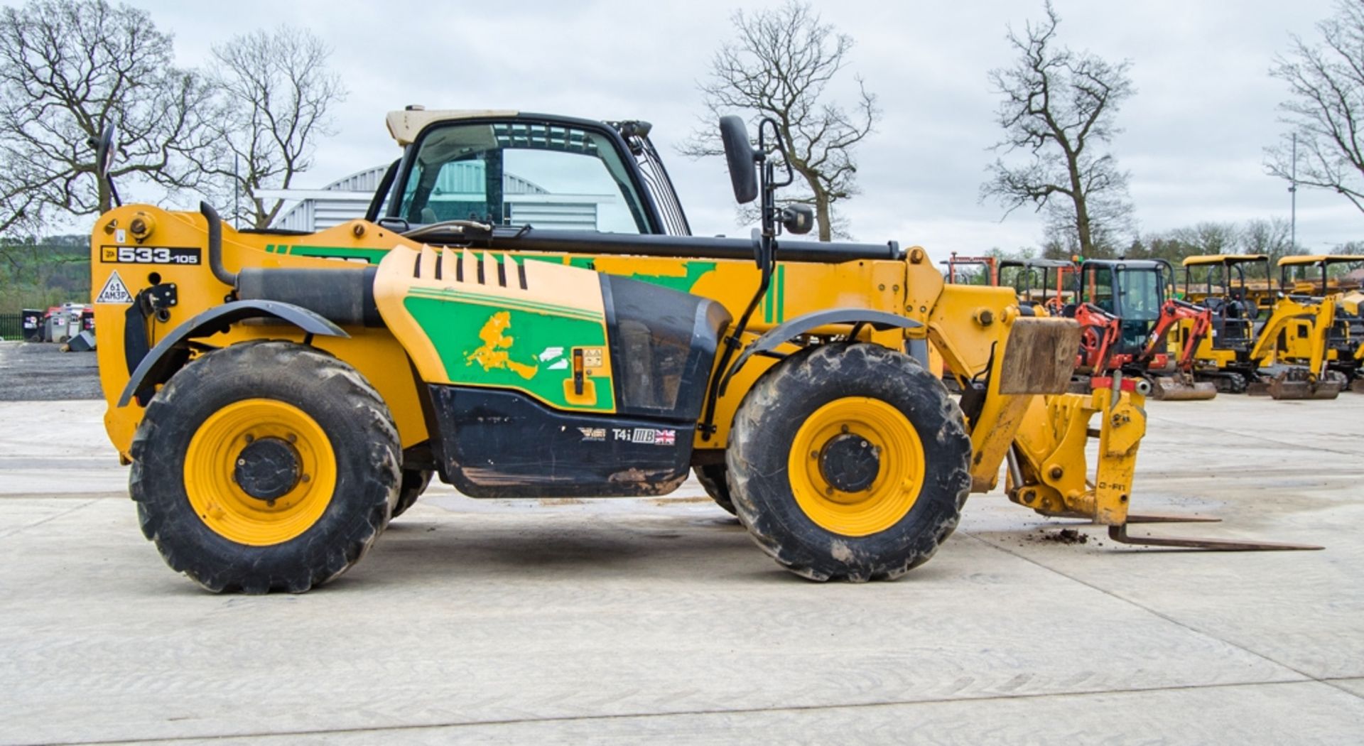 JCB 533-105 T4i IIIB 10.5 metre telescopic handler Year: 2015 S/N: 2349343 Recorded Hours: 3034 c/ - Image 8 of 24