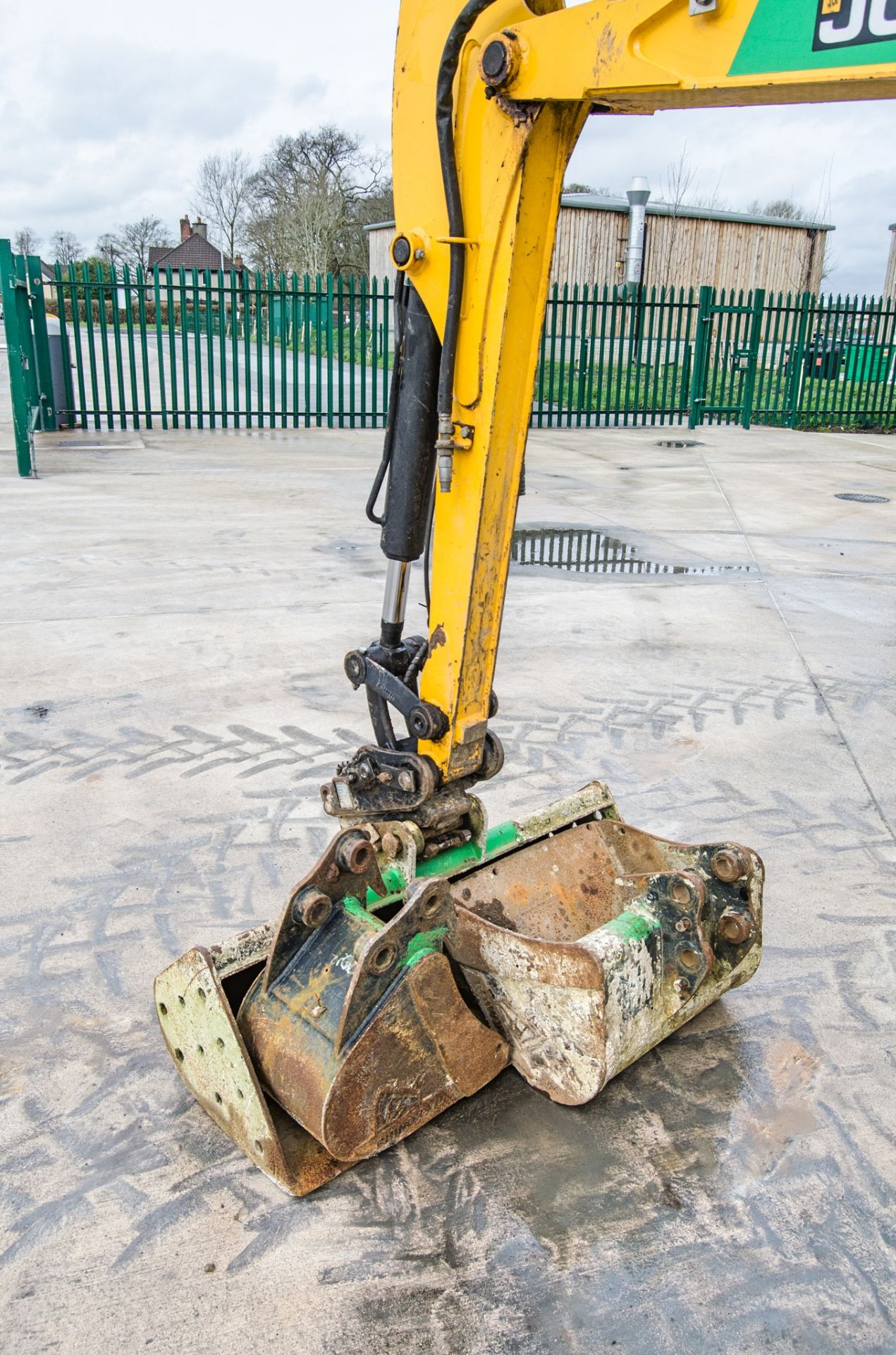 JCB 8030 ZTS 3 tonne rubber tracked excavator Year: 2018 S/N: 2432920 Recorded Hours: 2328 blade, - Image 14 of 24