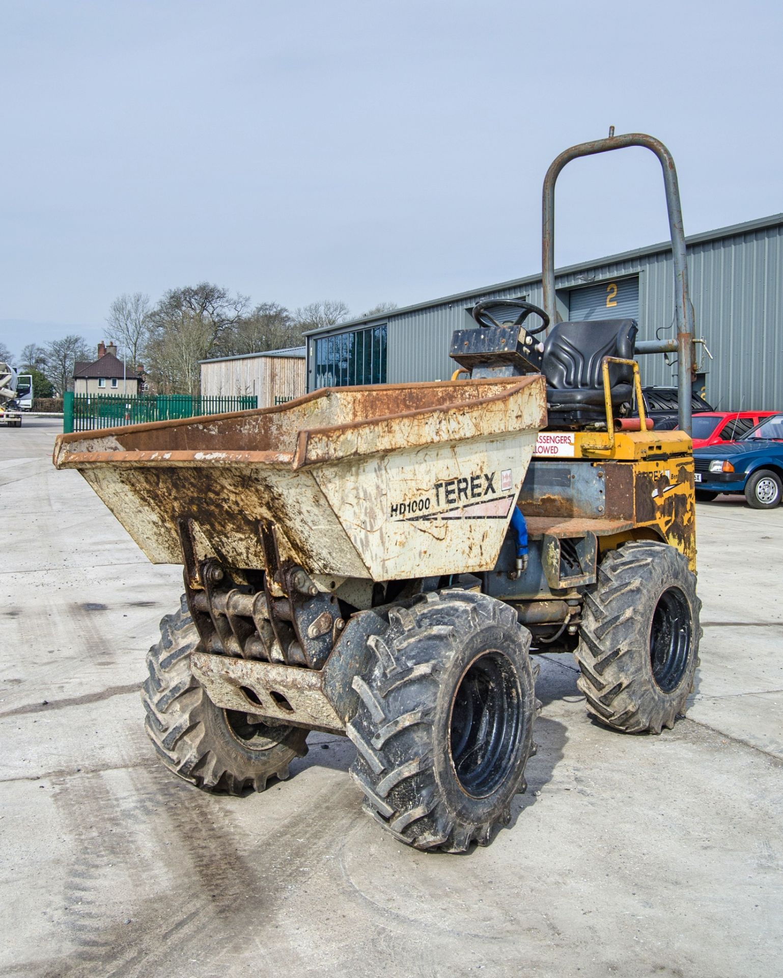 Terex HD1000 1 tonne hi-tip dumper Year: 2004 S/N: E407HM307 Recorded Hours: 3386