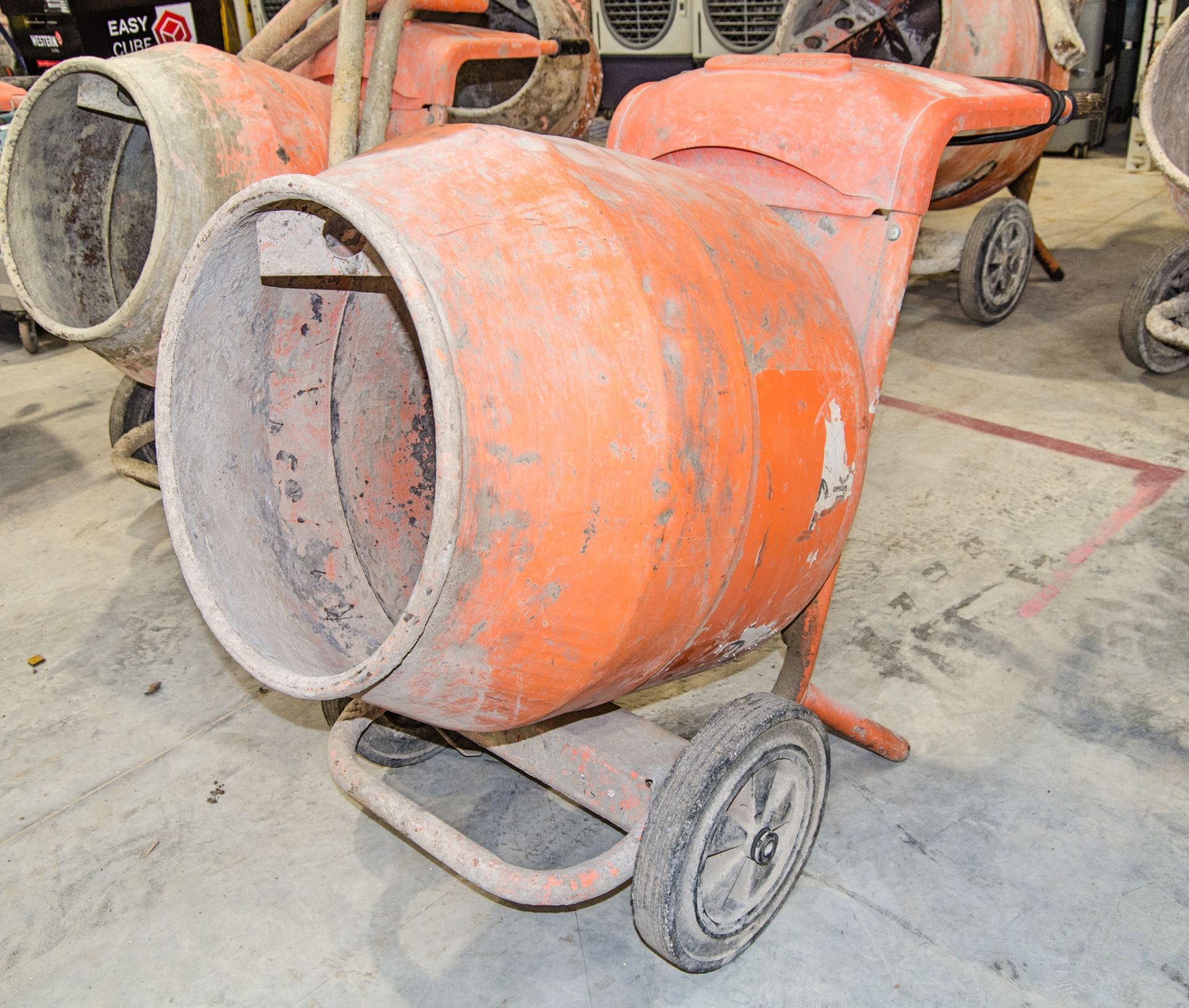 Belle Minimix 150 240v cement mixer 10065810