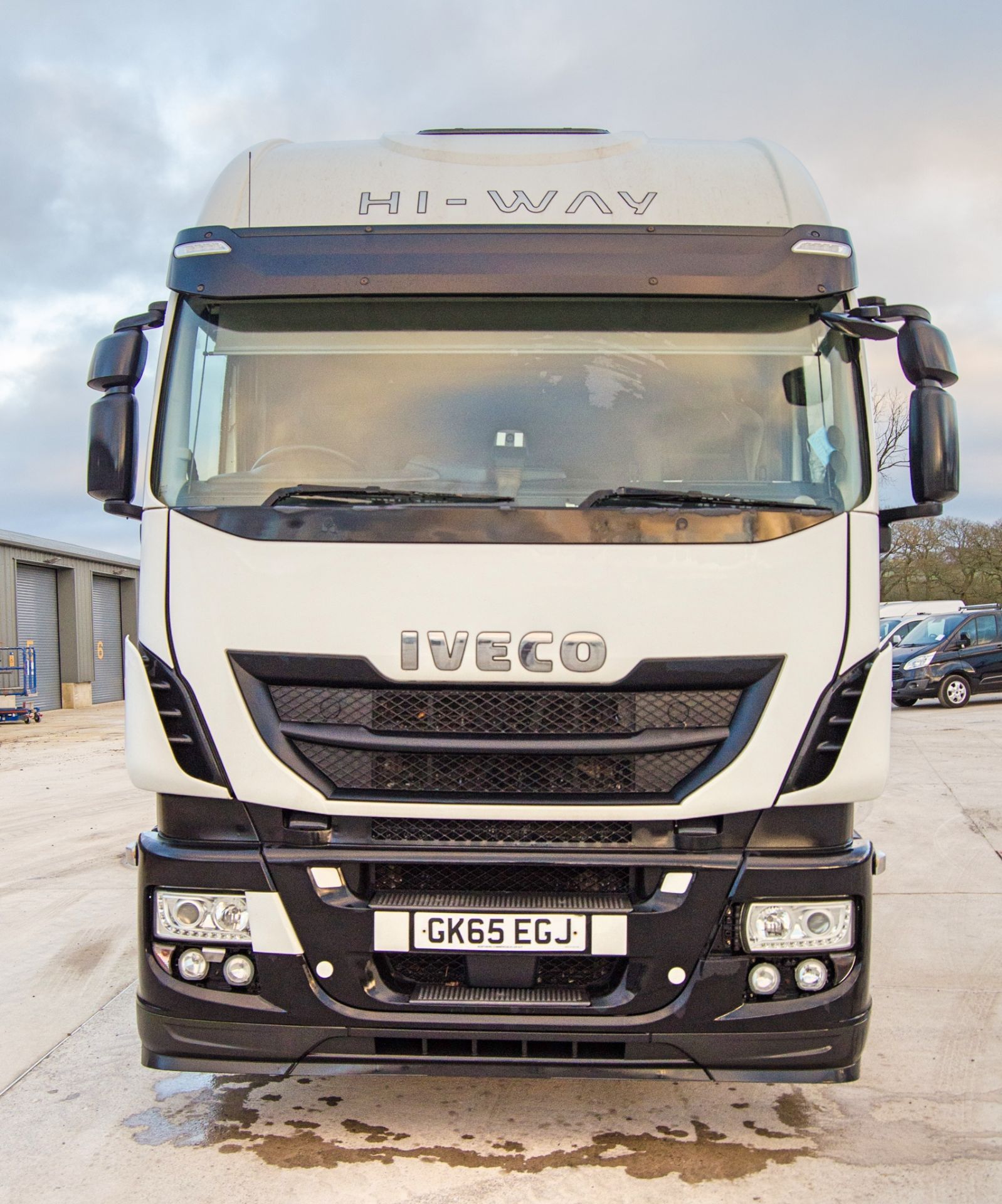 Iveco Stralis 460 E6 Hi-Way 6x2 tractor unit Registration Number: GK65 EGJ Date of Registration: - Image 5 of 33