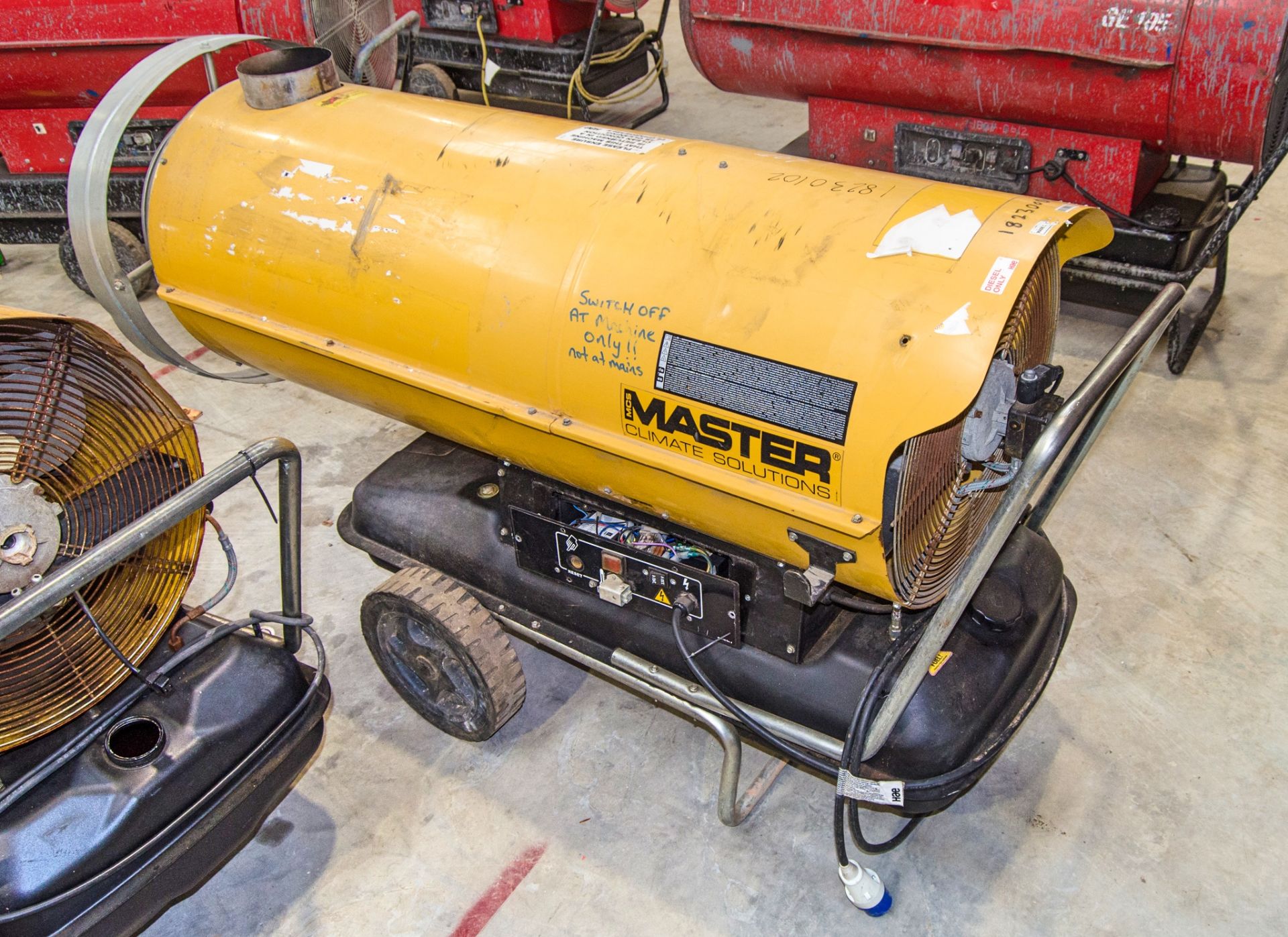 Master 240v diesel fuelled space heater 18230102 - Image 2 of 2