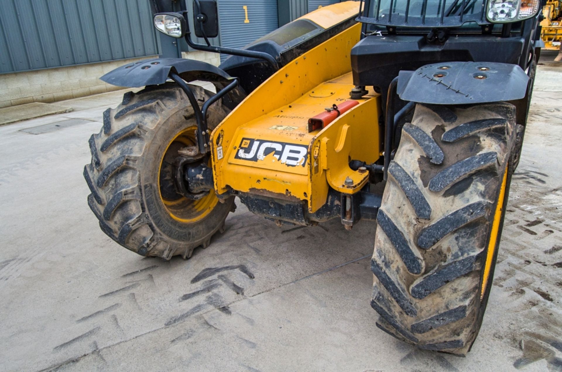 JCB 531-70 T4i IIIB 7 metre telescopic handler Year: 2015 S/N: 2347832 Recorded Hours: 2816 A668970 - Image 11 of 24