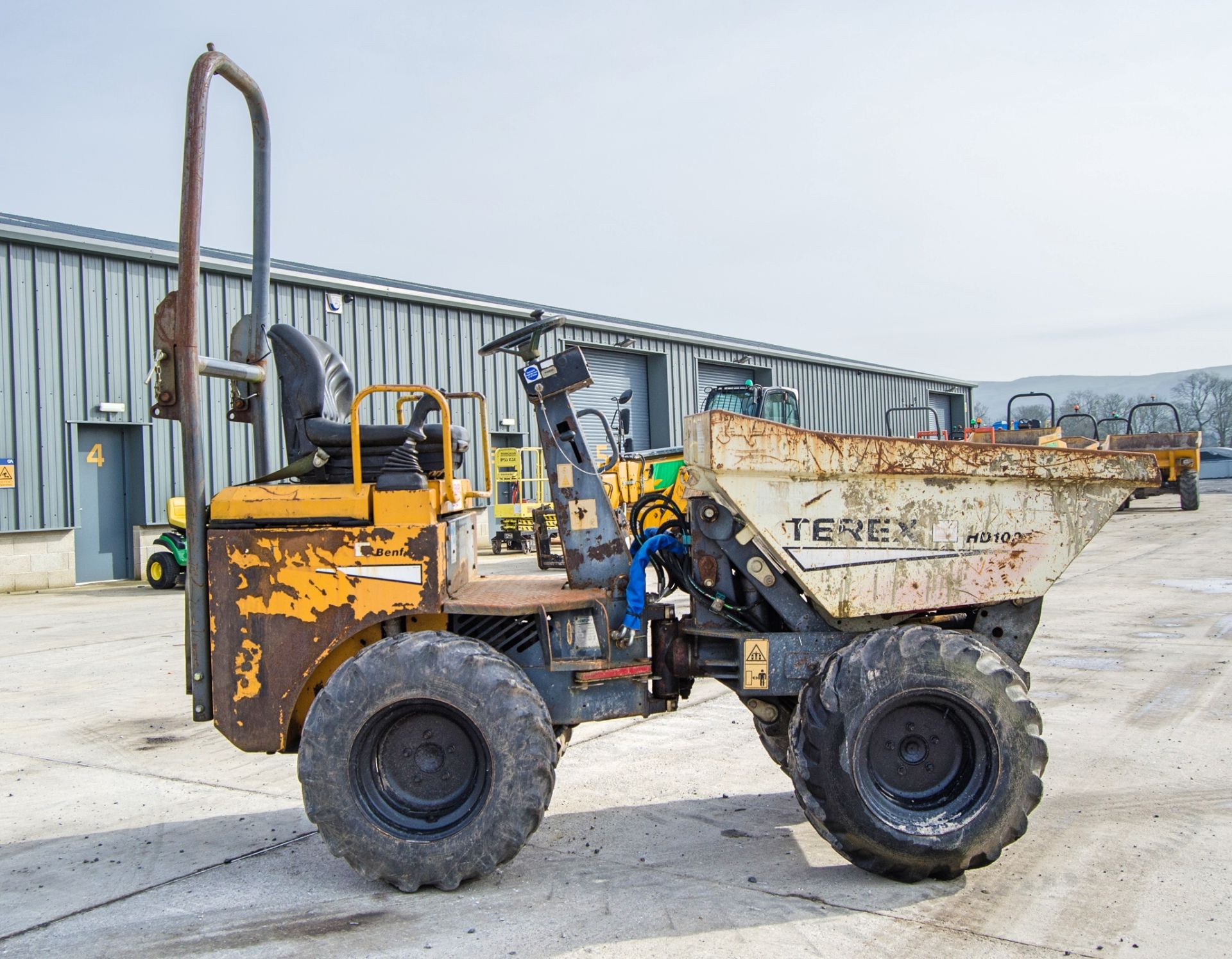 Terex HD1000 1 tonne hi-tip dumper Year: 2004 S/N: E407HM307 Recorded Hours: 3386 - Image 8 of 23