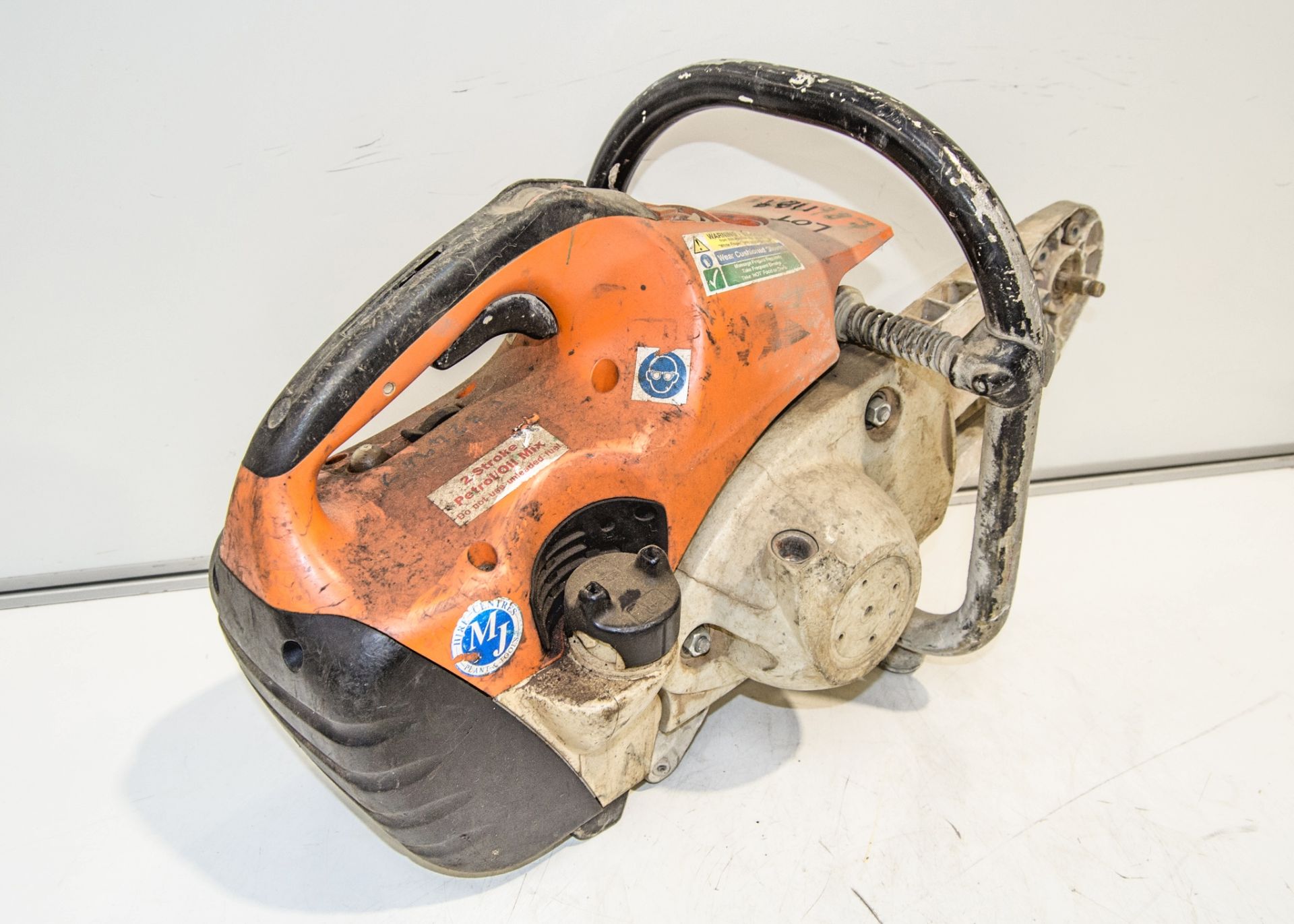 Stihl TS410 petrol driven cut off saw for spares E324987 - Image 2 of 2