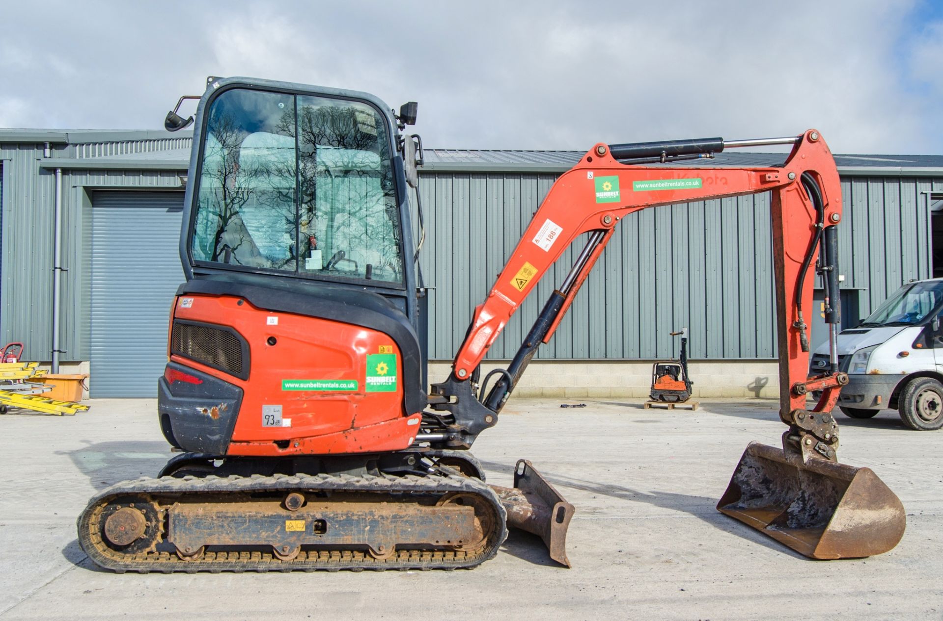 Kubota U27-4 2.7 tonne rubber tracked excavator Year: 2016 S/N: 58736 Recorded Hours: 2733 blade, - Bild 8 aus 23