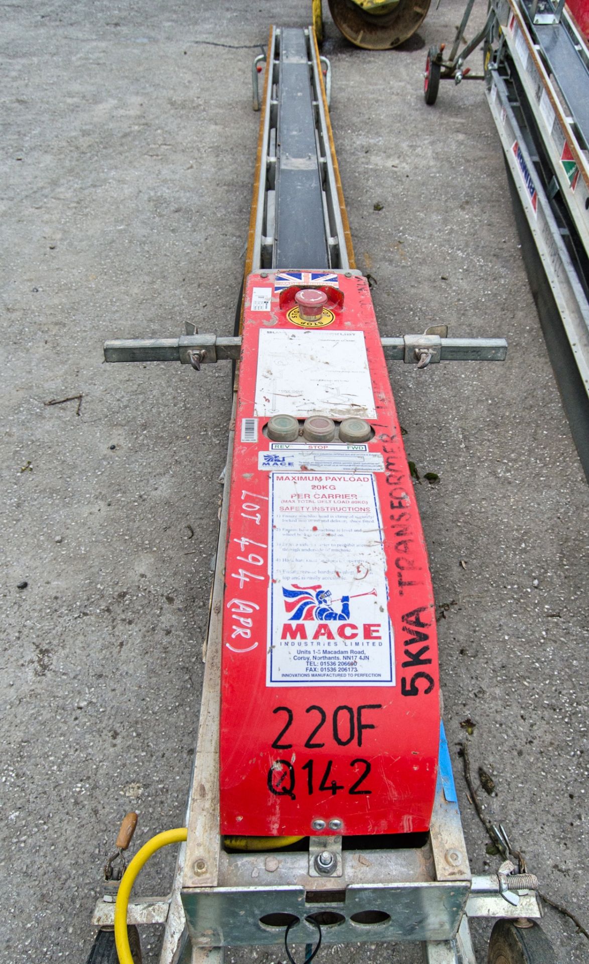 Mace Bumpa 110v brick hoist 220FQ1432 - Image 3 of 3