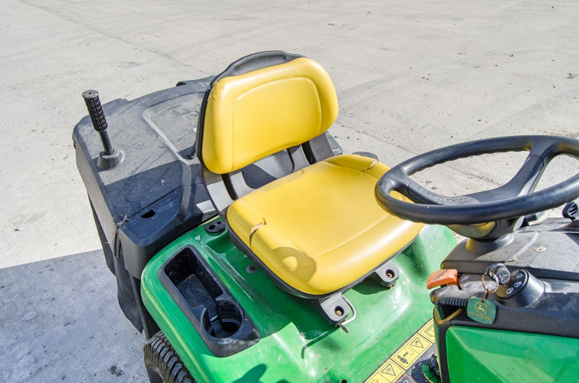 John Deere X300R petrol driven ride on mower Year: 2010 S/N: 180328 Recorded Hours: 367 c/w front - Image 10 of 15