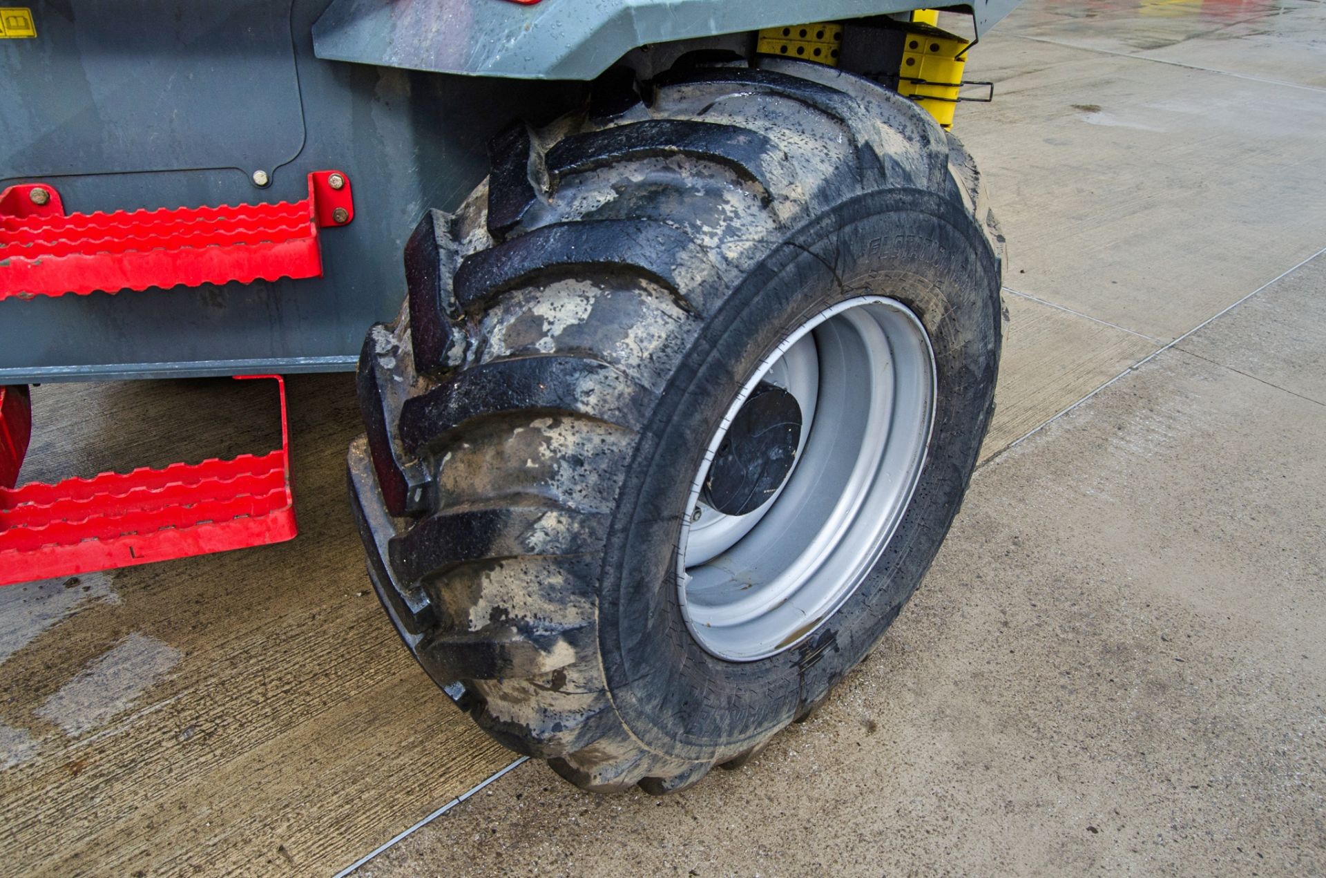 Wacker Neuson DW90 9 tonne straight skip cabbed dumper Year: 2022 S/N: K00000302 Recorded Hours: 502 - Image 13 of 22