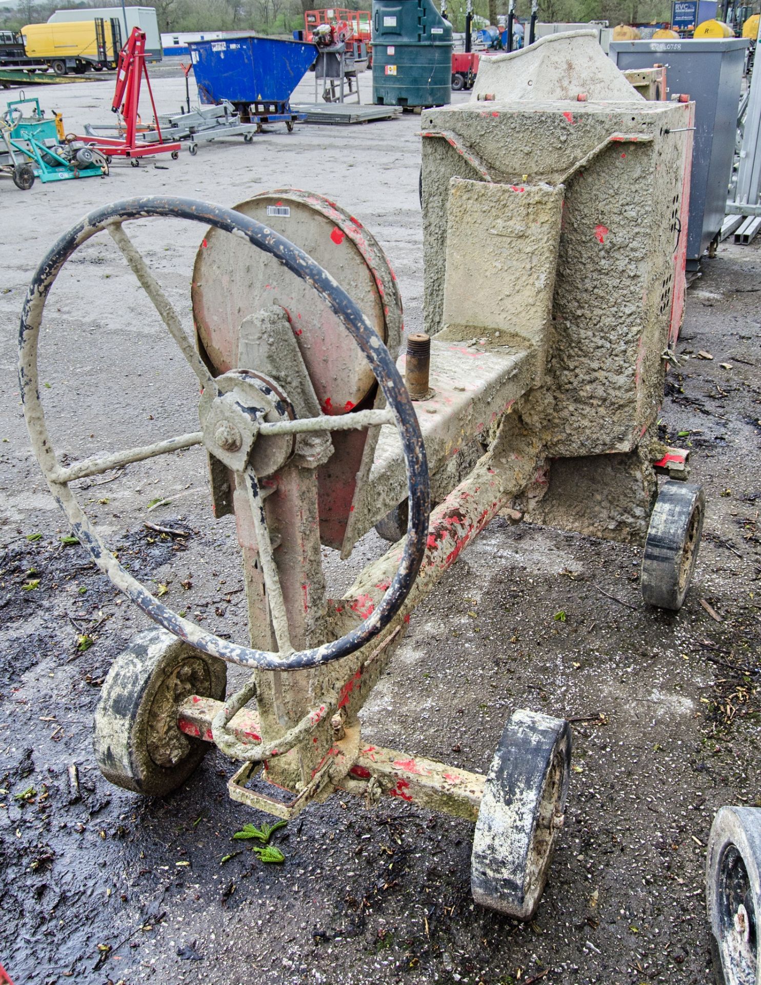 Belle Premier 100XT diesel driven site mixer ** Engine parts & drum missing ** - Bild 2 aus 3