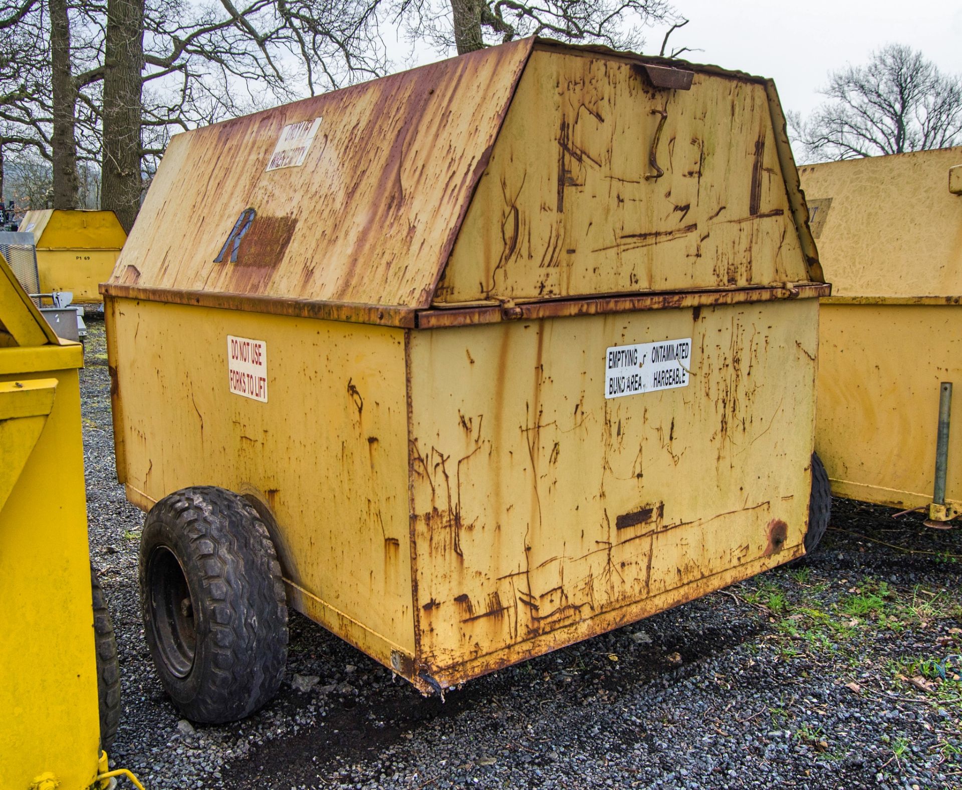 Single axle site tow mobile bunded fuel bowser P1843 ** No pump, delivery hose or nozzle ** ** No - Image 4 of 5